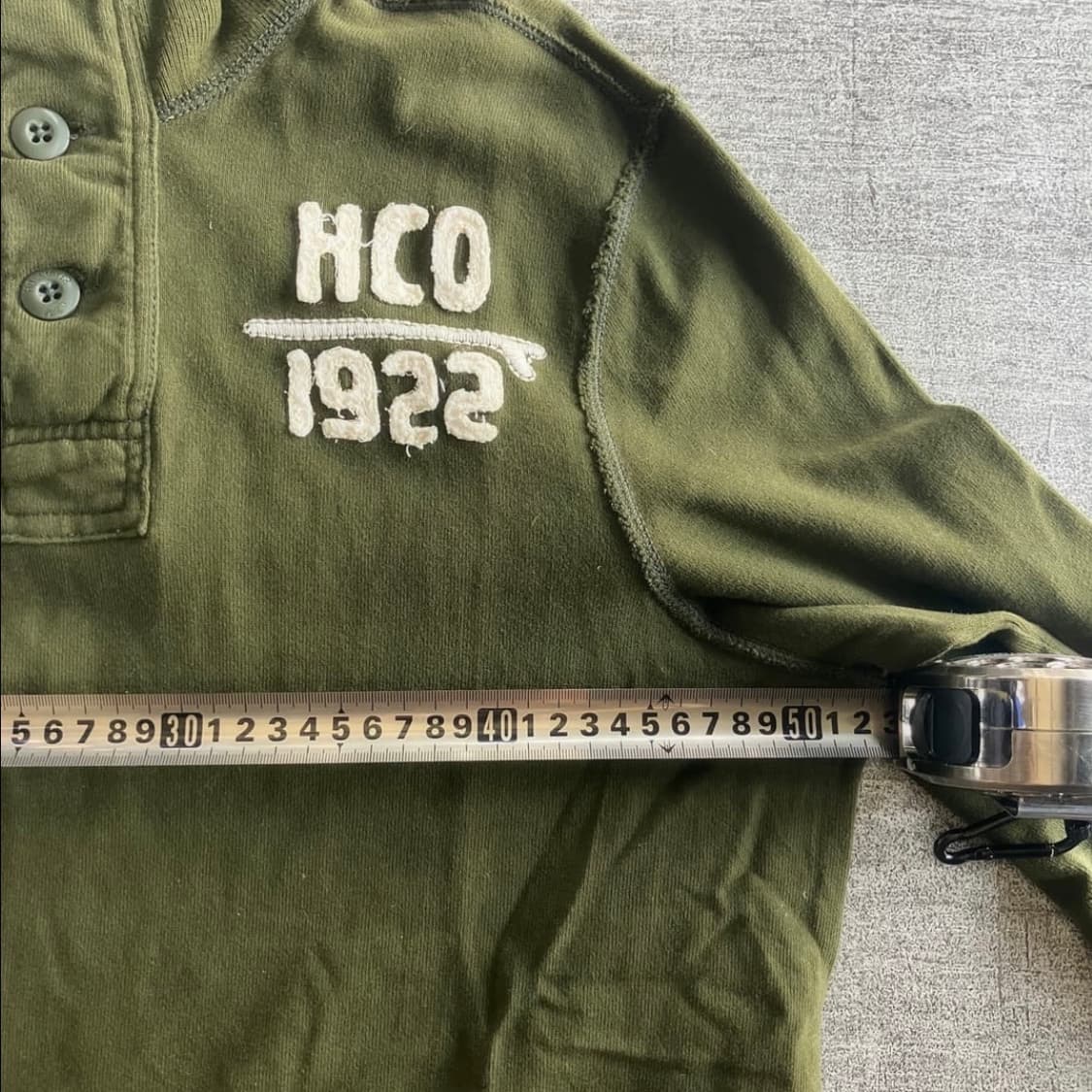 Hollister 홀리스터 올드스쿨1922 넥스웻셔츠 카 키 상품이미지3