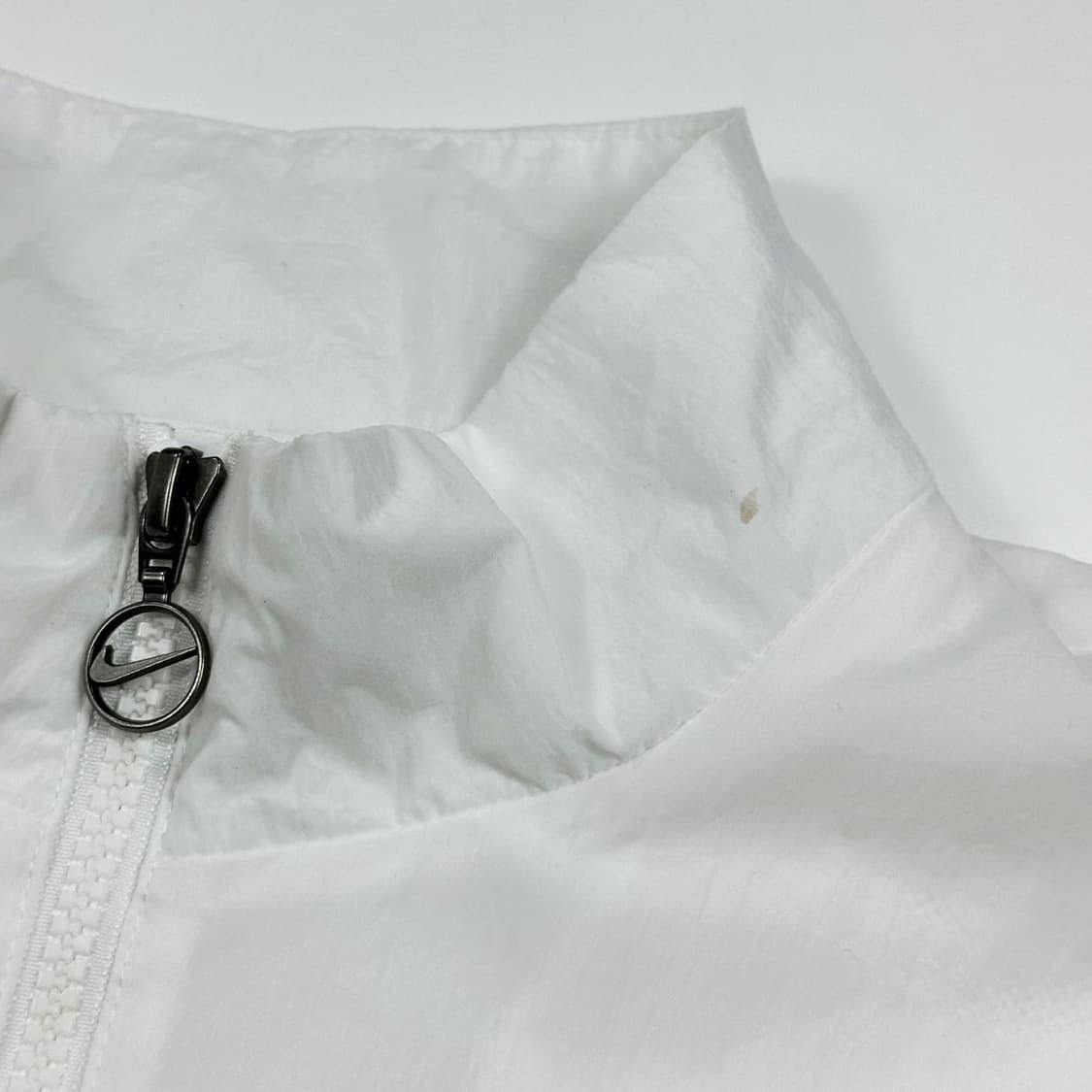 나이키 빅스우시 화이트 나일론 바람막이 자켓 (M 여성추천) 상품이미지7
