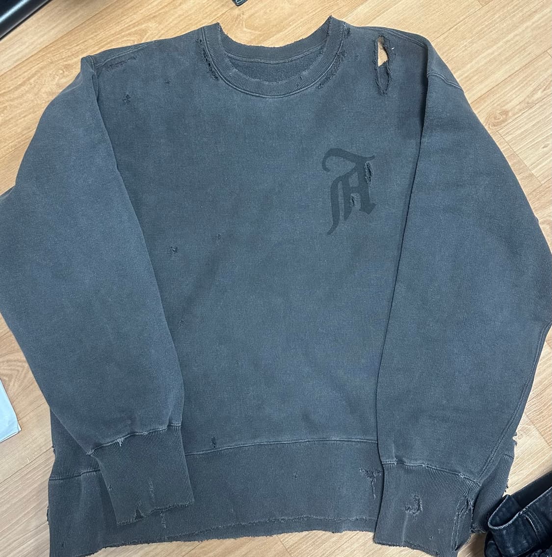 안셀름 crash sweat shirt (2 상품이미지1