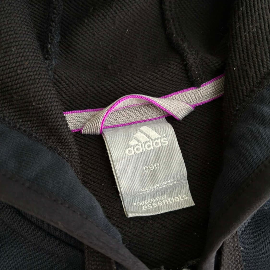 아디다스 에센셜 블랙 3tripes 스웻 후드집업 희귀져지(90) 상품이미지4