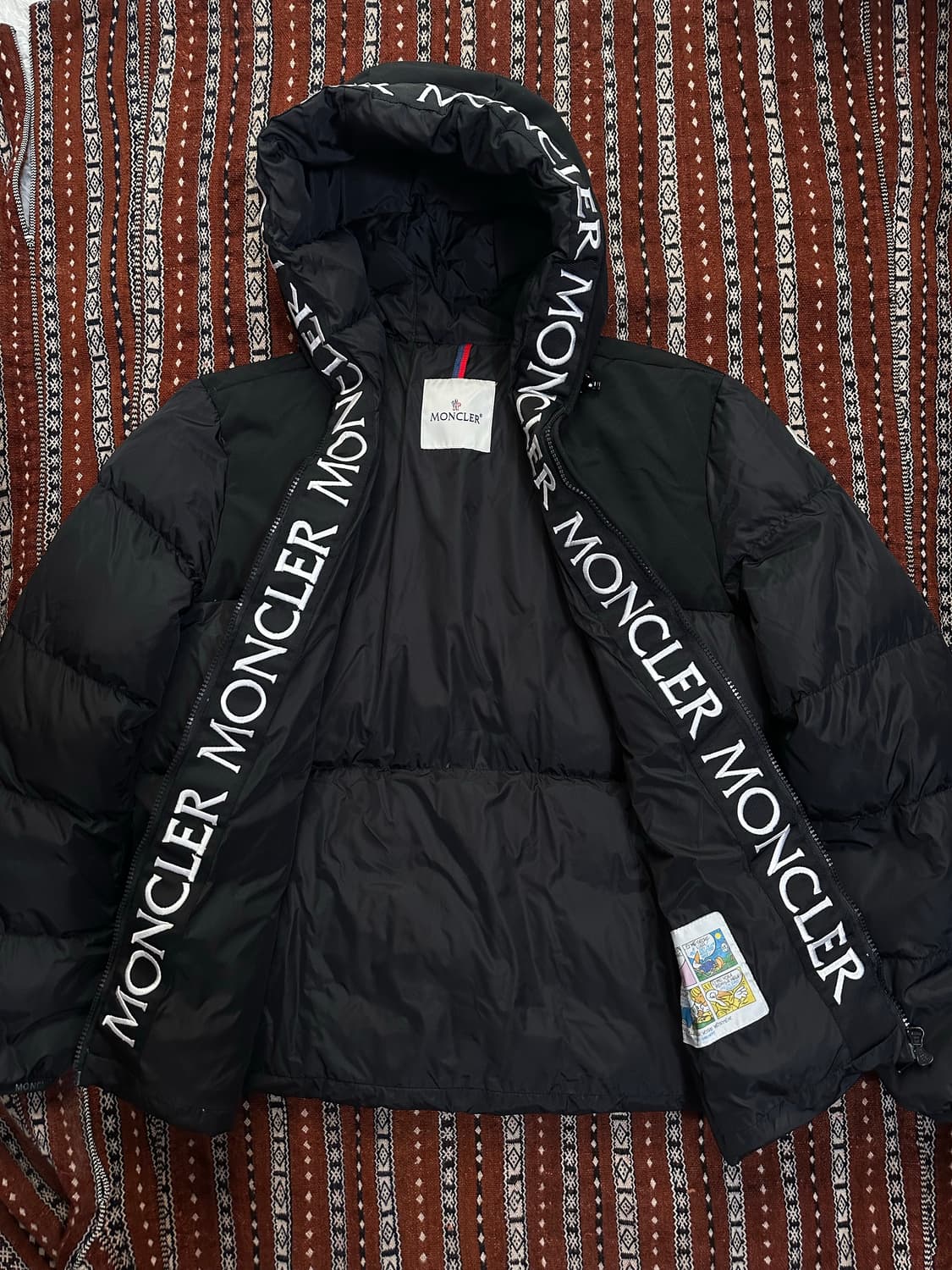 몽클레어 패딩 블랙  상품이미지1