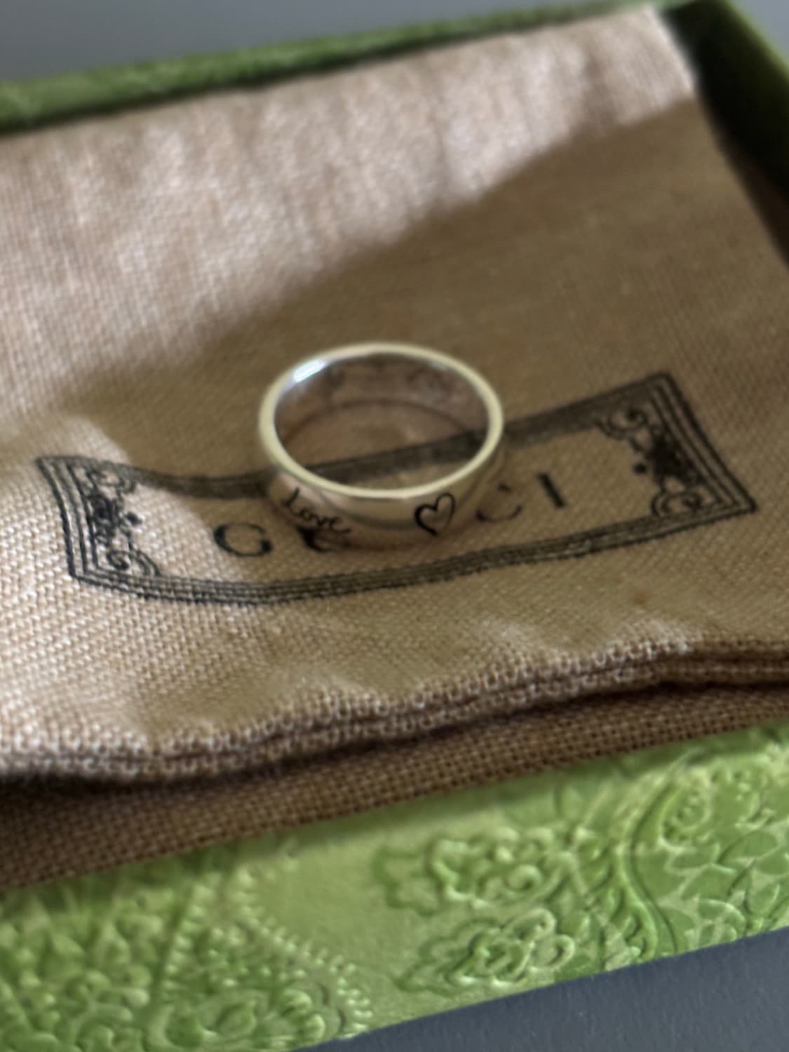 구찌 블라인드 포 러브 반지  상품이미지5