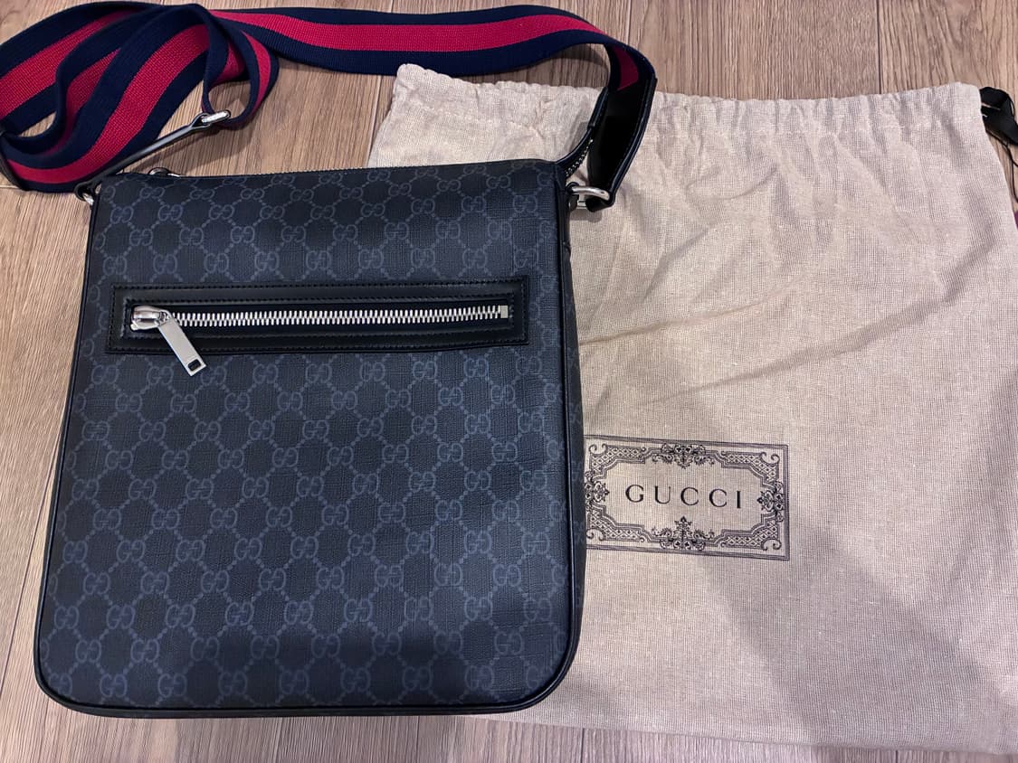 구찌 GG 슈프림 남성 메신저백(새상품급) 상품이미지4