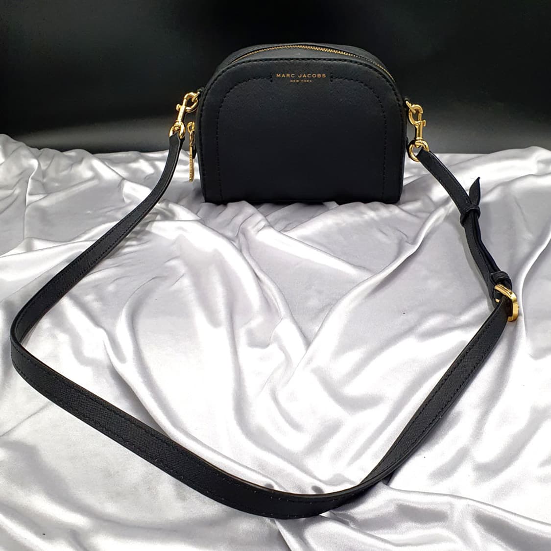 마크제이콥스 상태양호 크로스백 상품이미지2