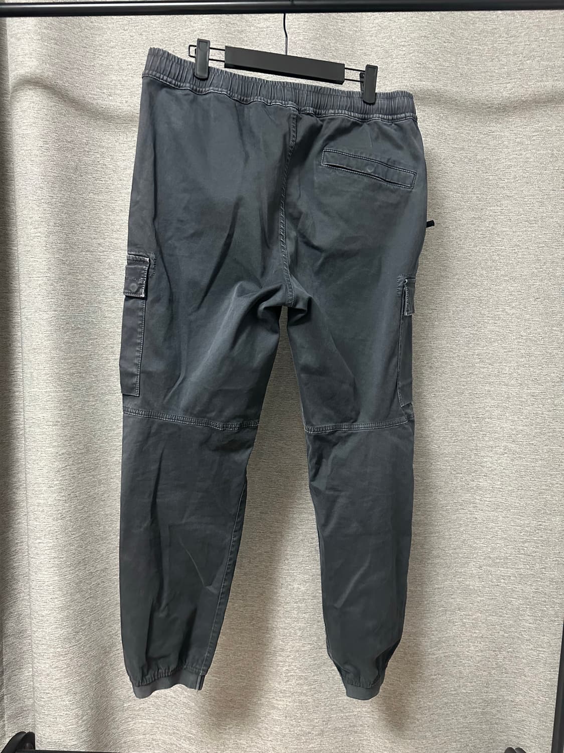 스톤아일랜드 올드이펙트 카고 조거팬츠 블랙 (32)  상품이미지2