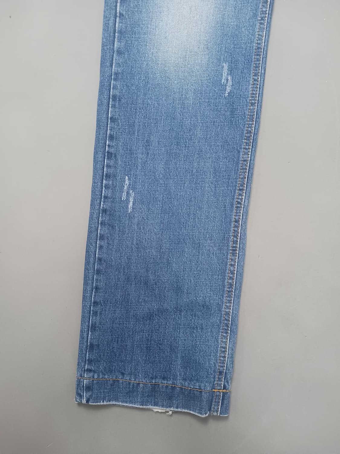 [32] 돌체앤가바나 스크래치 스트레이트진 청바지 상품이미지3