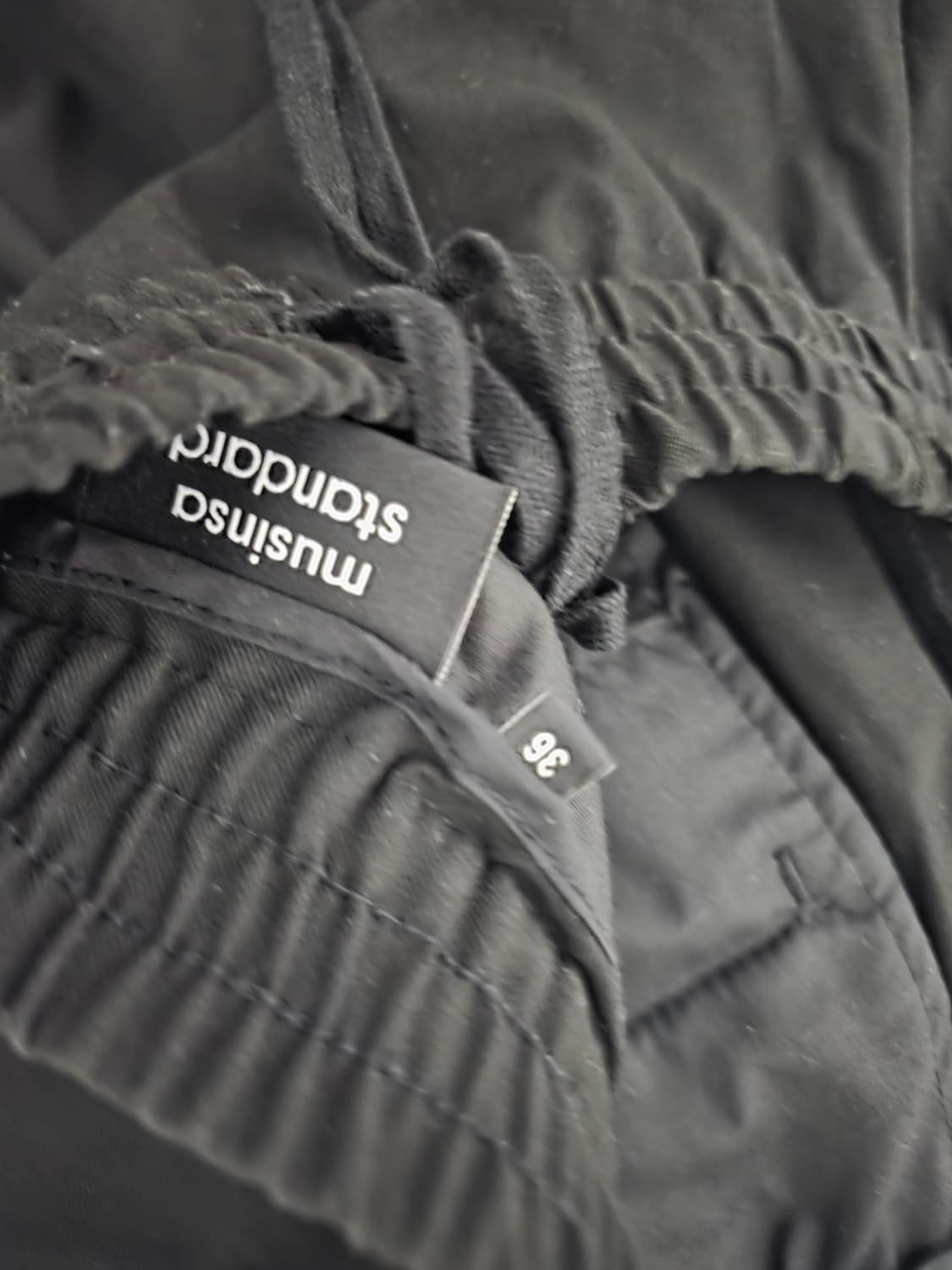 [36] 무탠다드 와이드 이지 밴딩 크롭 슬랙스 [블랙] 상품이미지2