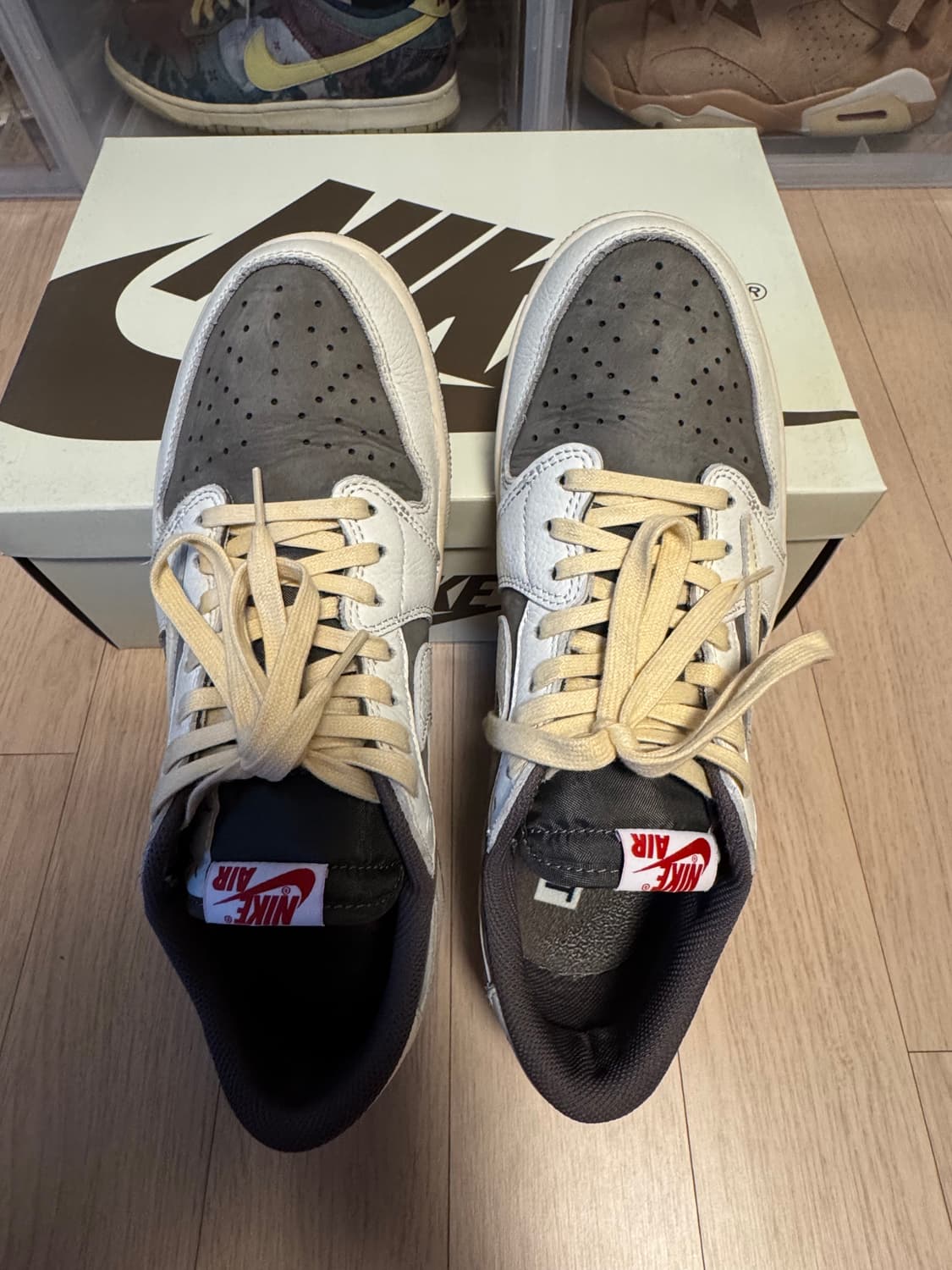 280 스캇x조던 리버스모카 상품이미지1