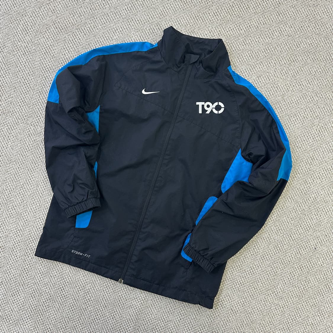 M 나이키 토탈 90 스톰핏 바람막이 0423D 상품이미지1