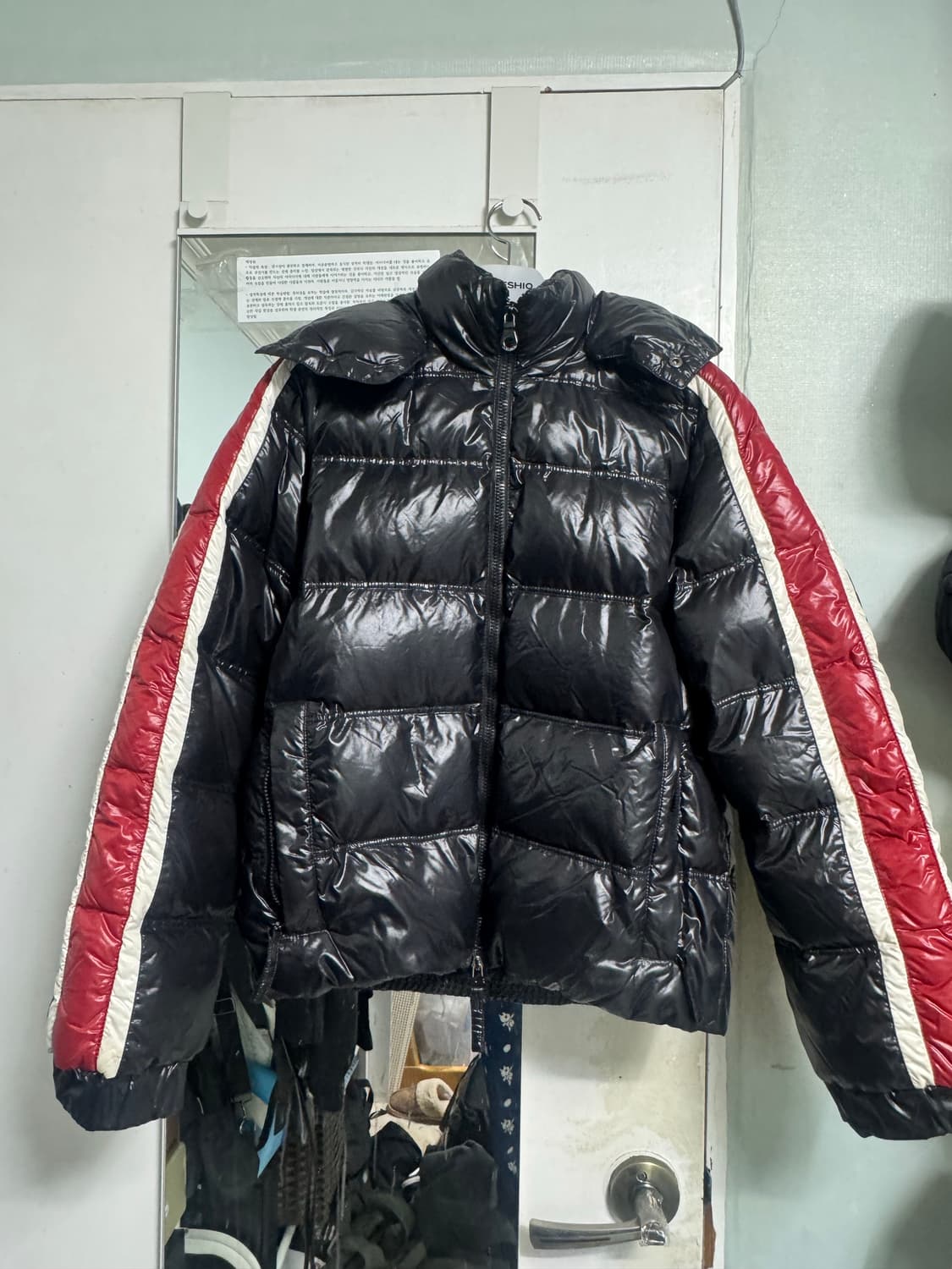 듀베티카 유광패딩 상품이미지1