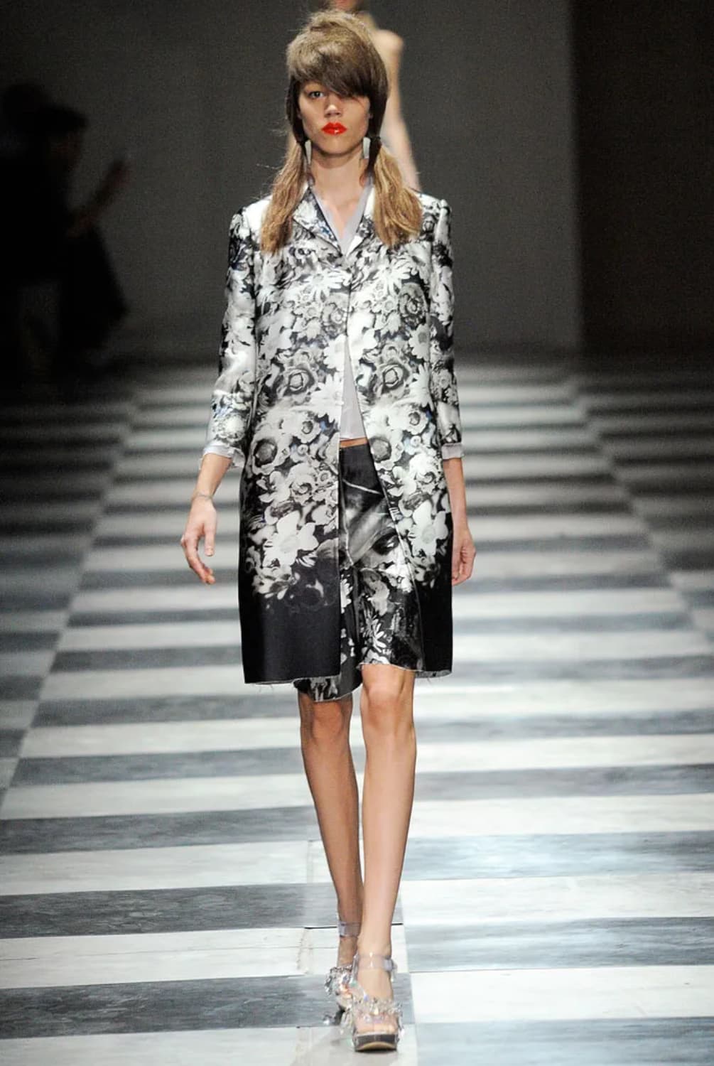 PRADA 2010 /SS 미디 노턱팬츠(실크)해외발송 상품이미지1