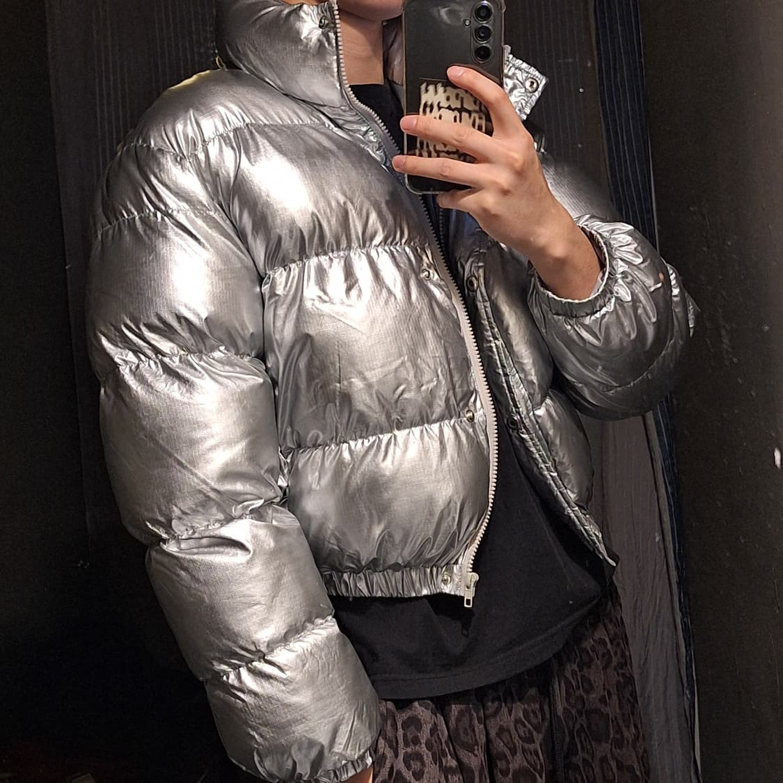 MATERIAL DEPT 실버 유광 메탈릭 히든지퍼 크롭 솜패딩 점퍼 상품이미지1