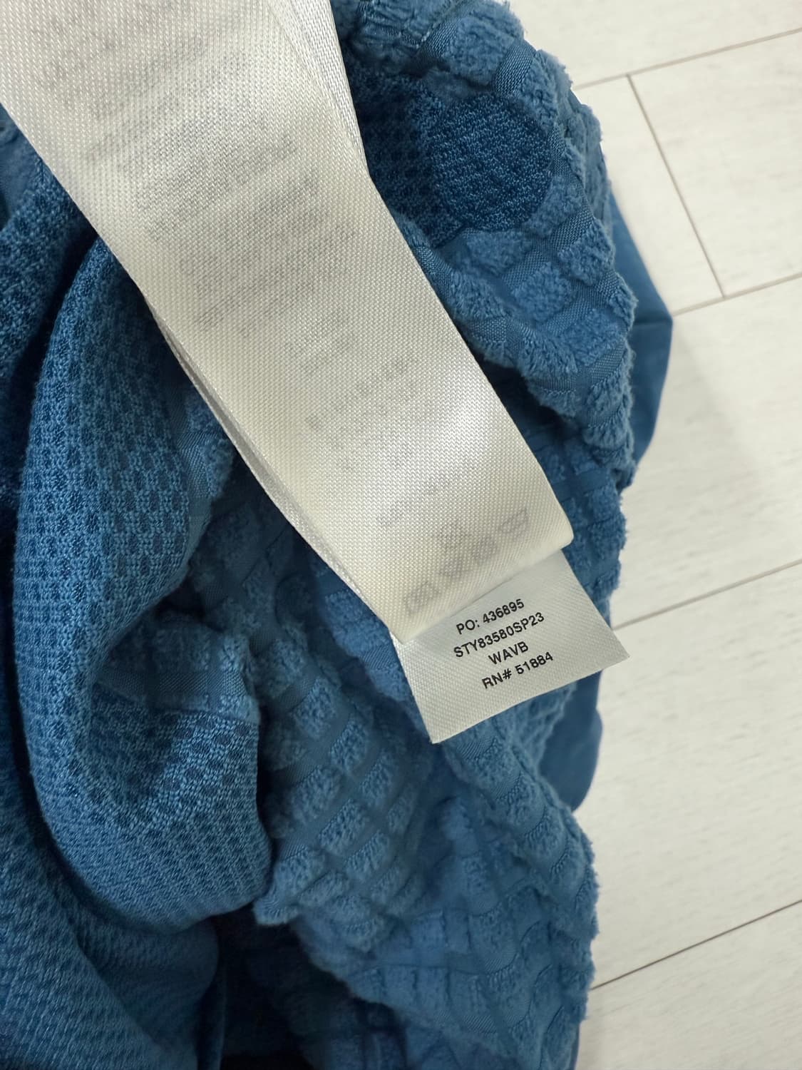 파타고니아 R1 풀집 자켓 블루 색상 M사이즈입니다. 보시는 것처럼 상태 상품이미지6