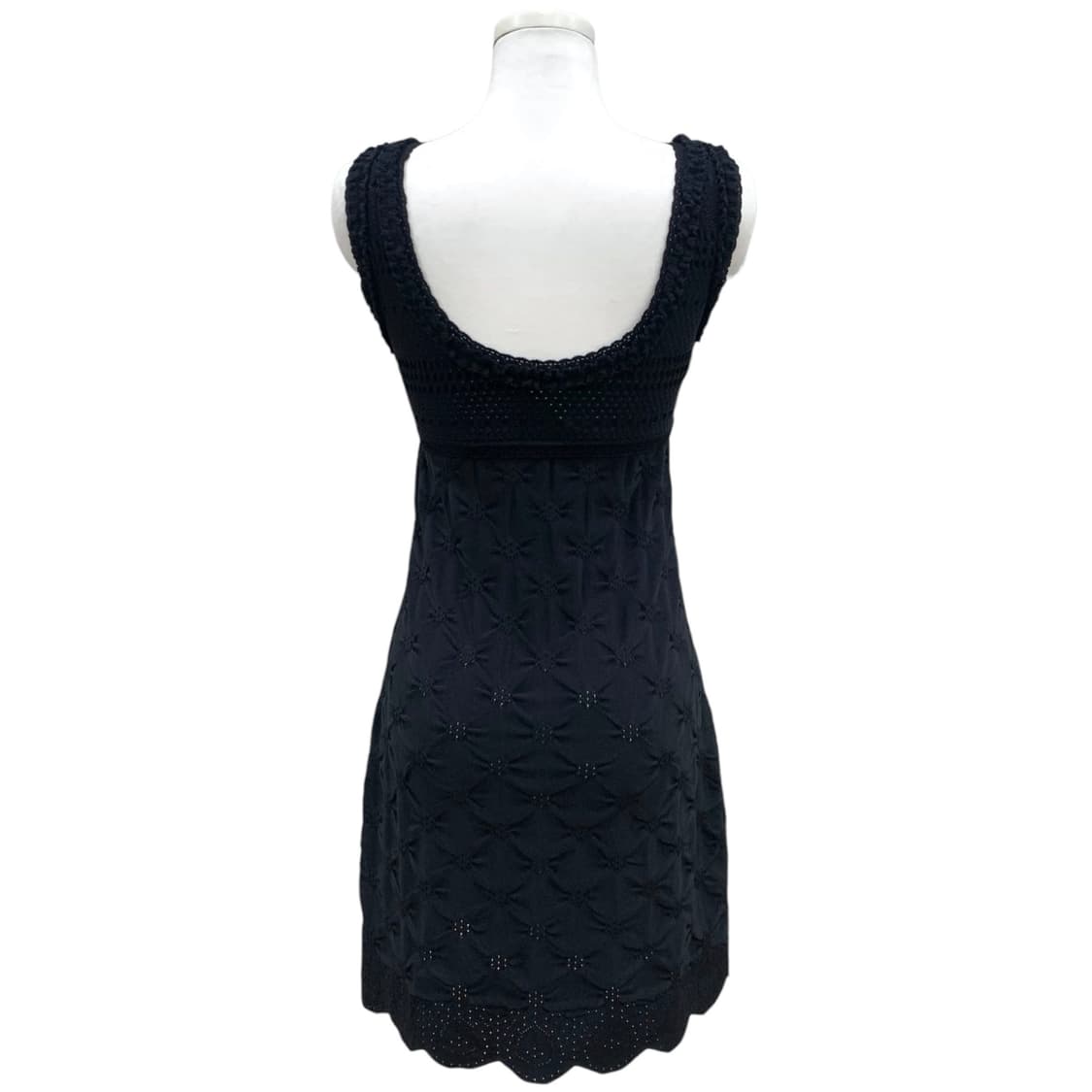 샤넬 CC 버튼 펀칭 니트 민소매 원피스 상품이미지2