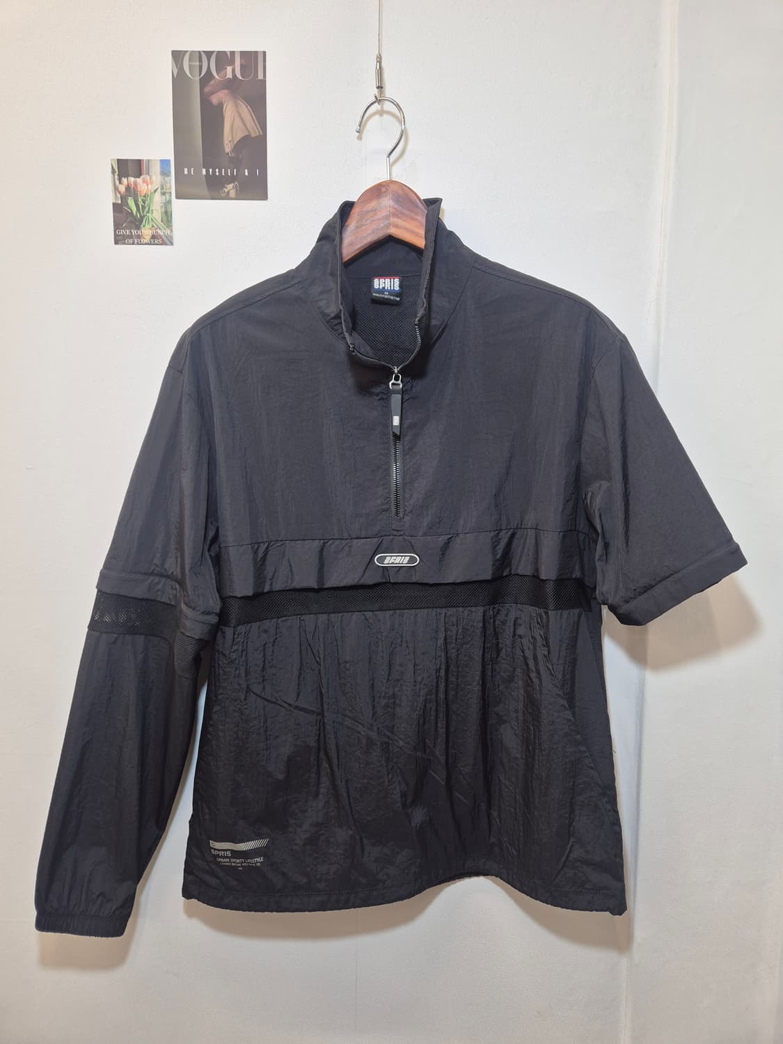 스프리스 아노락 바람막이 블랙 95
사이즈 실측 가슴단면 56   총장  상품이미지4