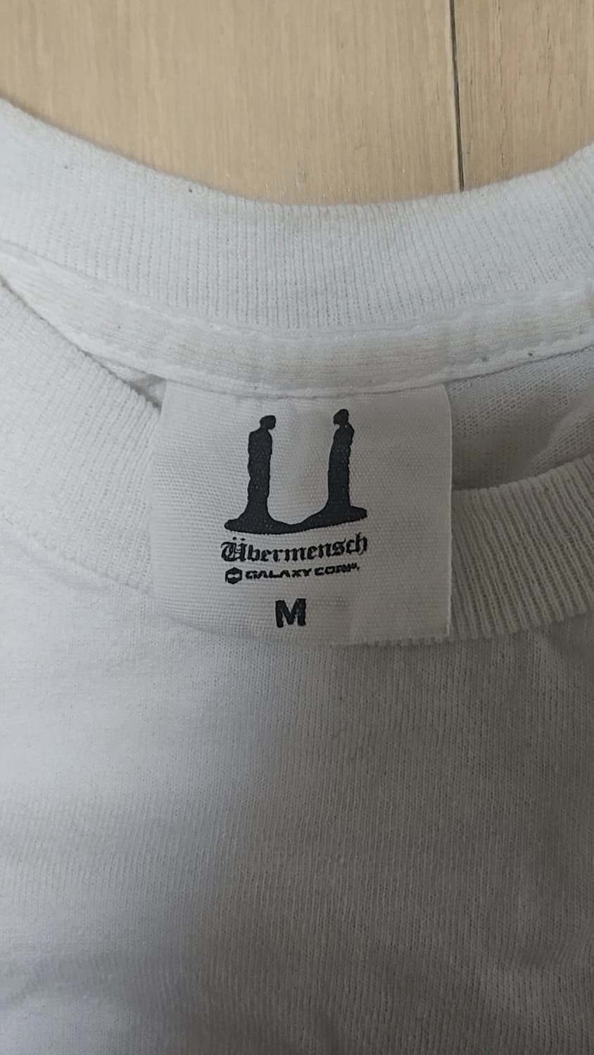 지드래곤 위버멘쉬 롱슬리브 티셔츠 화이트 상품이미지5