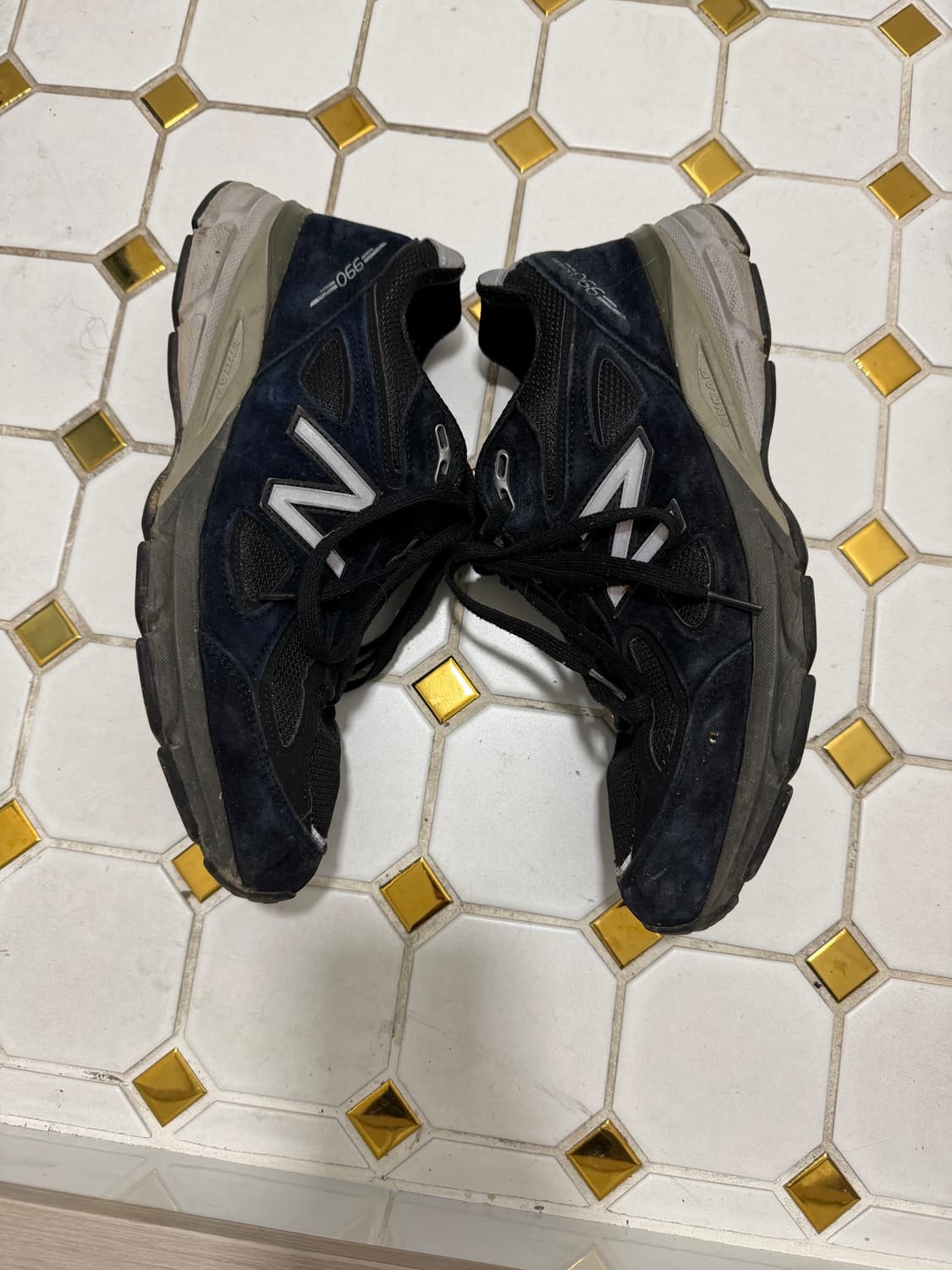 뉴발란스 990 상품이미지3