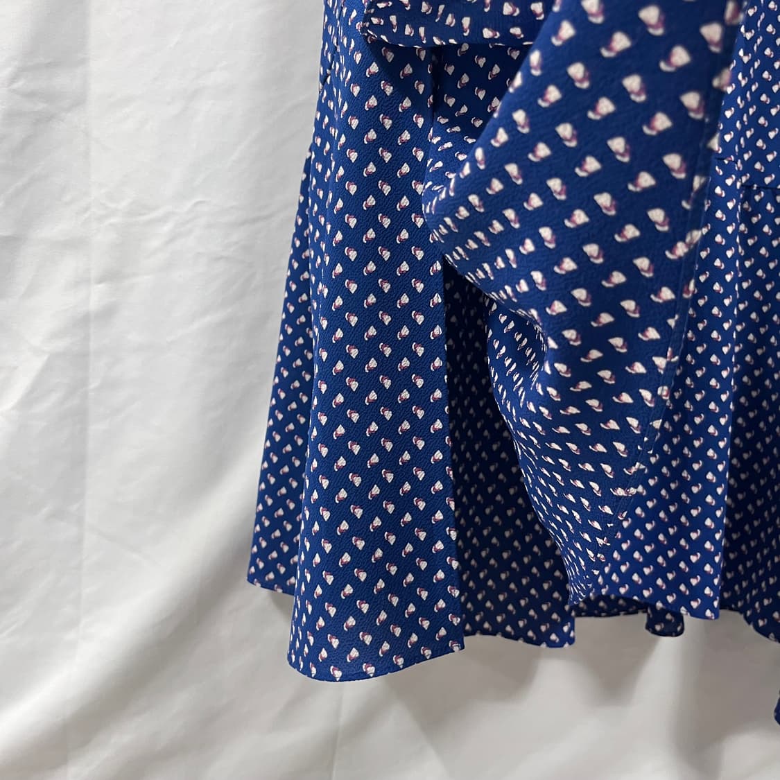 베네통 폴리 하트 패턴 카라 롱원피스 상품이미지6