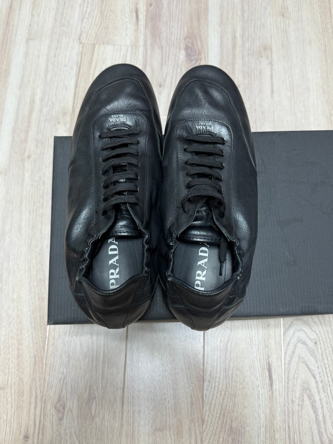 프라다 컬랩스 레더 블랙 UK9.5 상품이미지6