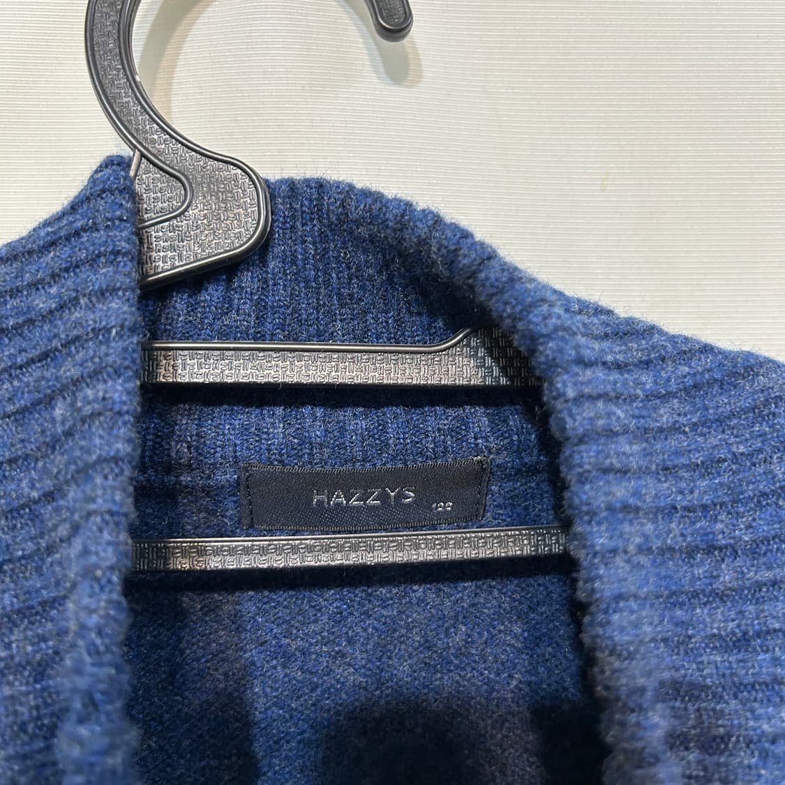 헤지스 남성 아가일니트 하프 집업 100 상품이미지2