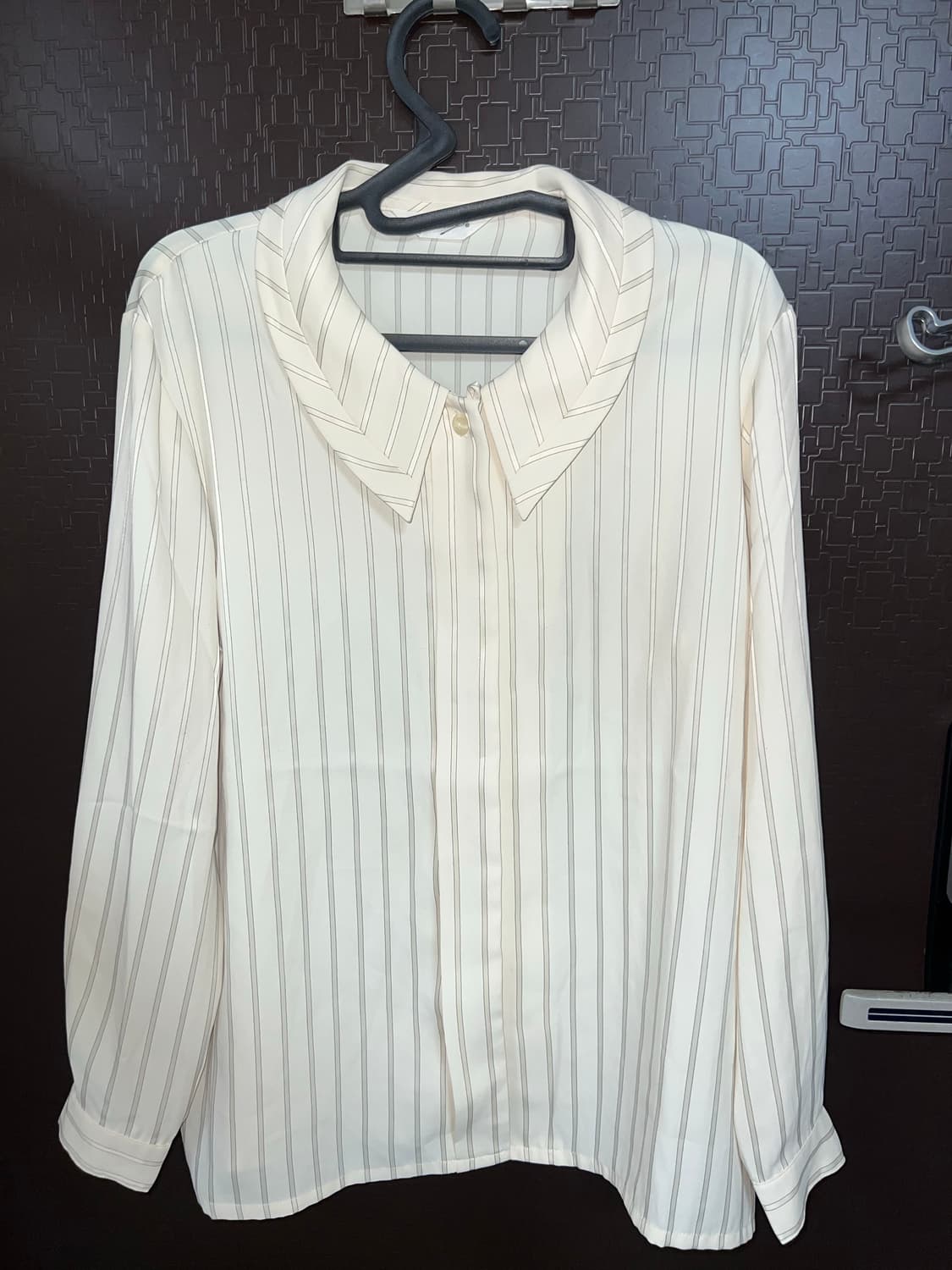 스트라이프 카라 긴팔 블라우스 free 상품이미지3