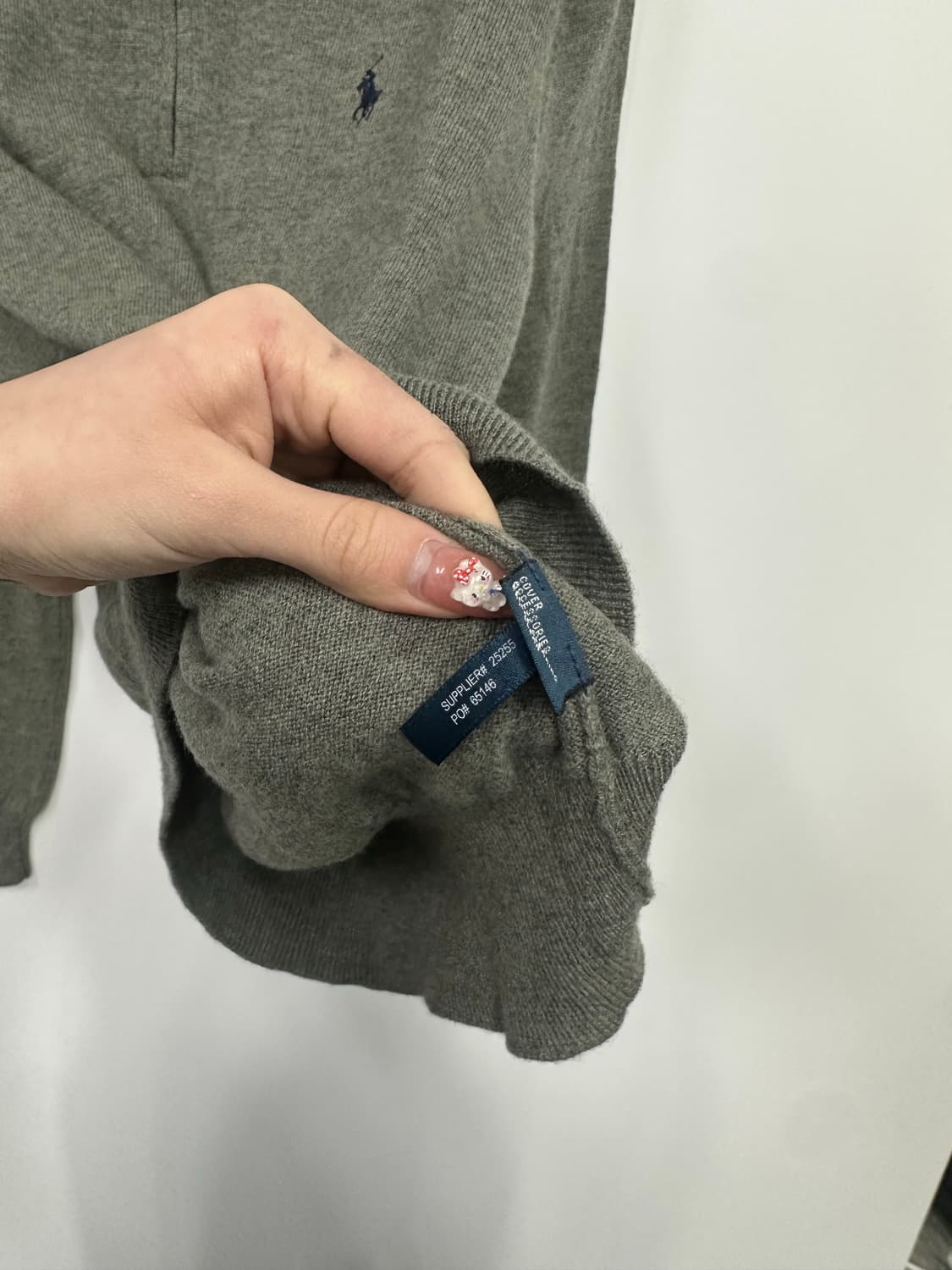 폴로 그레이 니트 반집업  상품이미지4