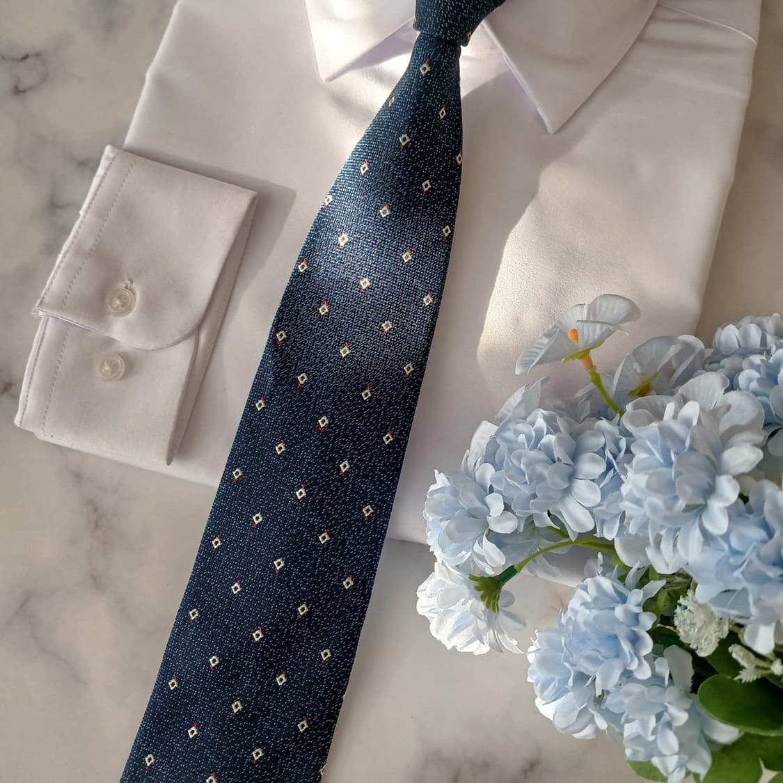 샤를 주르당 실크 네이비 패턴 넥타이 8.2cm A+등급 A19280
 상품이미지5