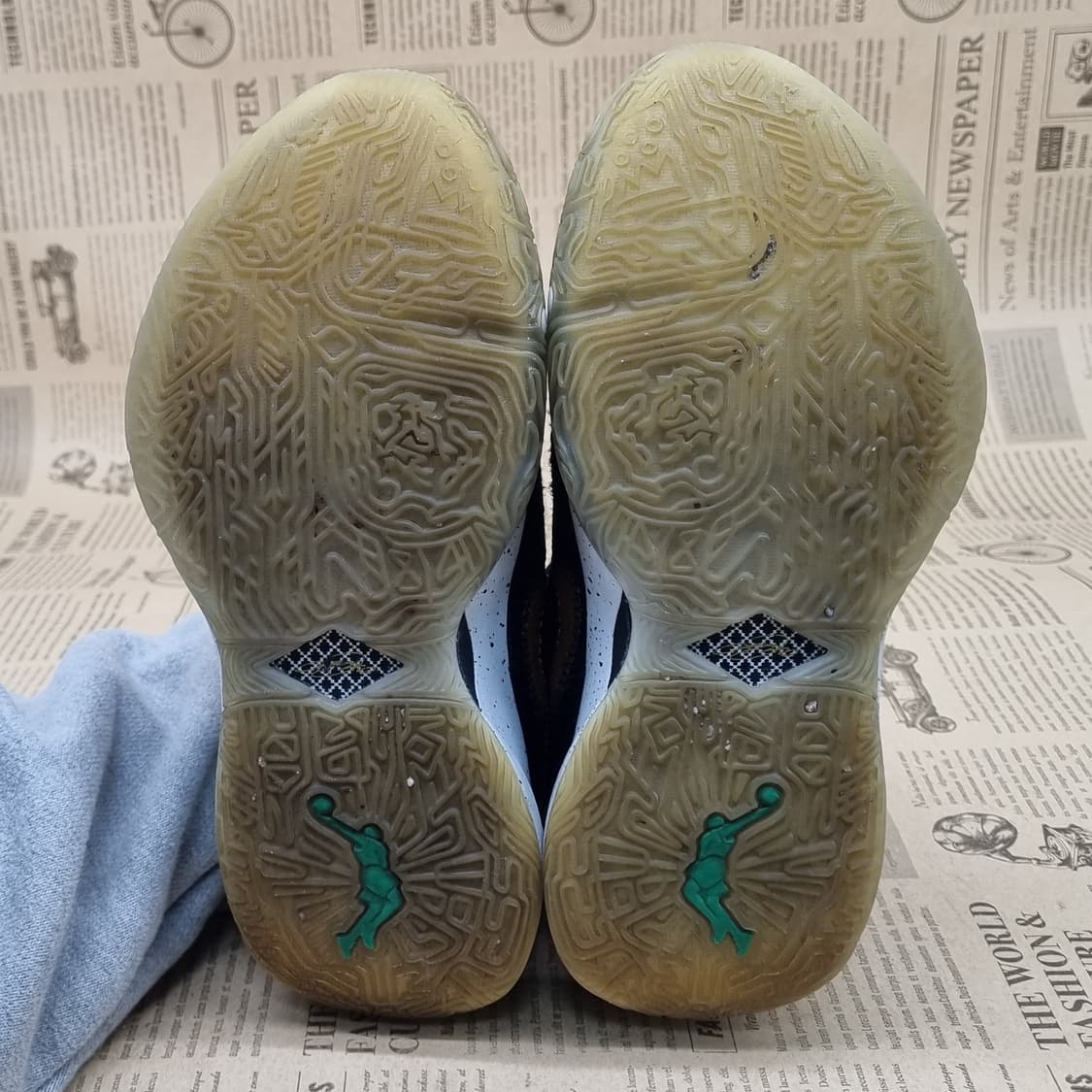 나이키 르브론 20 주니어 농구화225 상품이미지3