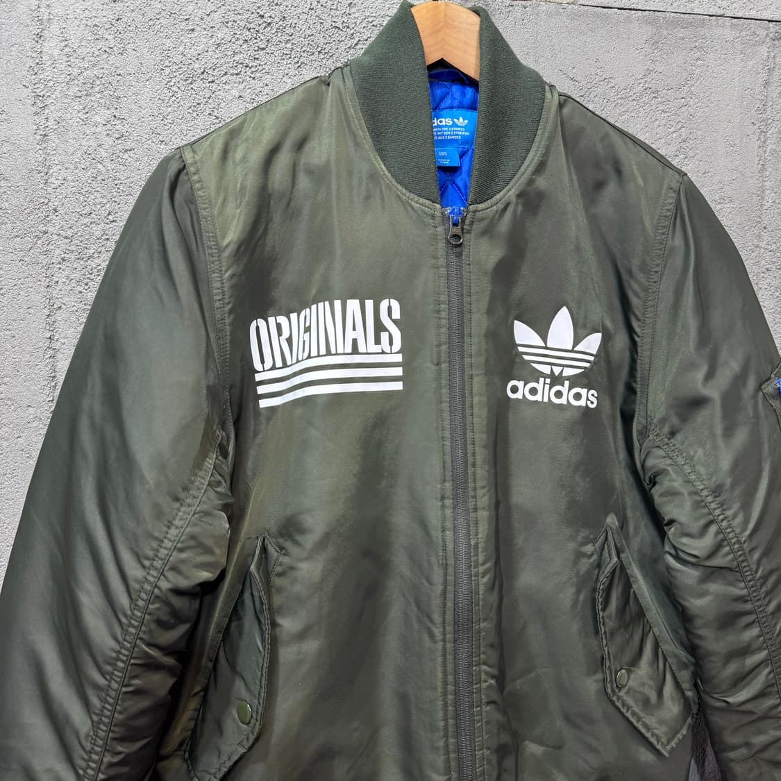 아디다스 오리지널스 카키 봄버 자켓 (S)   상품이미지2