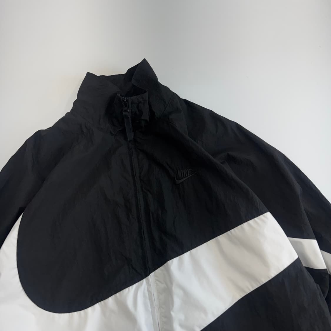 Nike 나이키 빅스우시 블랙 바람막이 상품이미지4