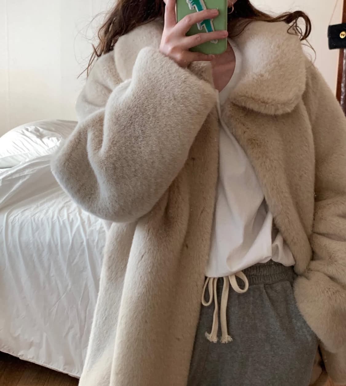 리본빛 에디트 퍼 코트(모네) 상품이미지4