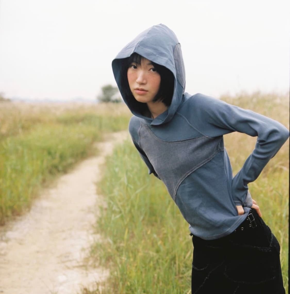 스마트어반유즈풀(코이세이오) RAW EDGE HOODIE 상품이미지2