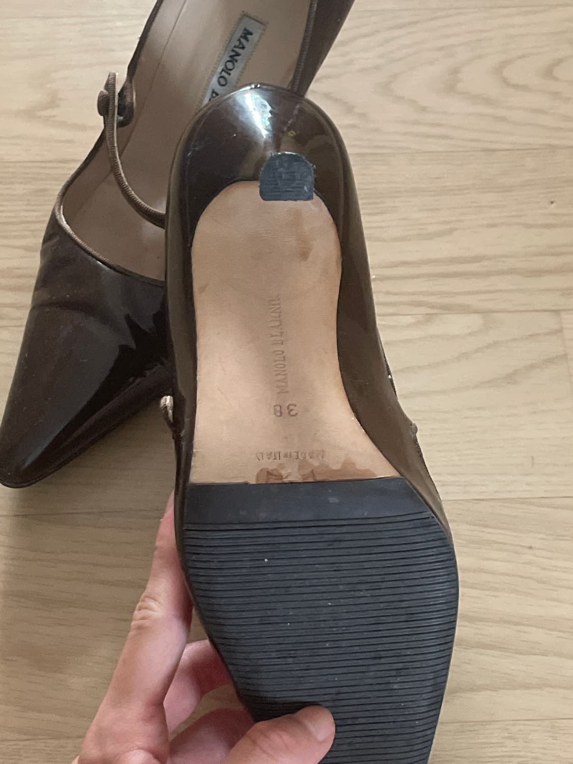 마놀로 블라닉 캄파리 38 상품이미지4