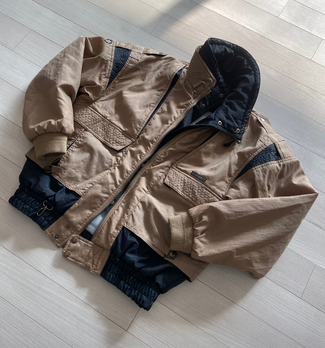 데상트 재팬 스키 점퍼 상품이미지1