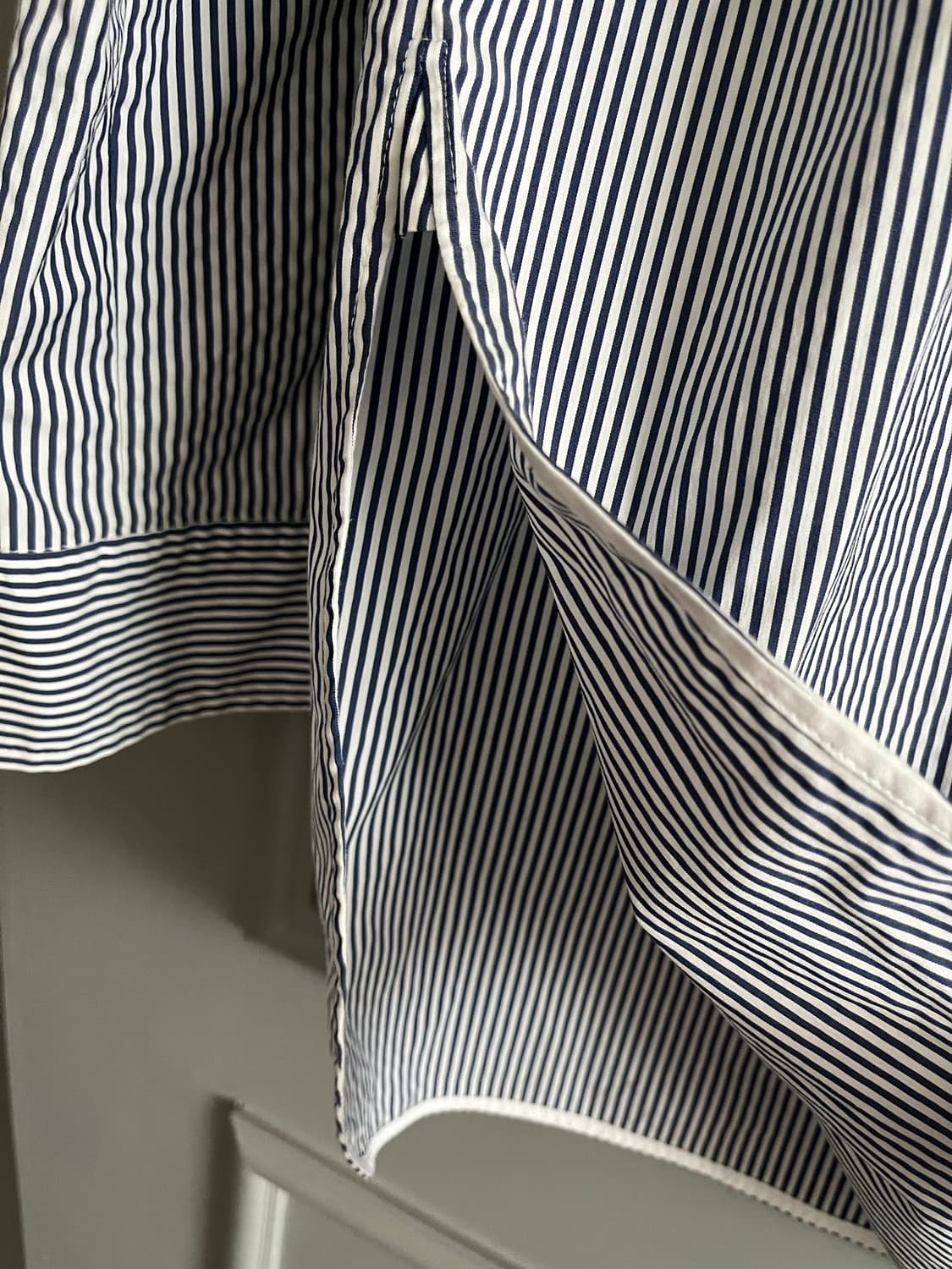 구호 kuho 자수 레터링 스트라이프 셔츠 85-94-160 상품이미지5