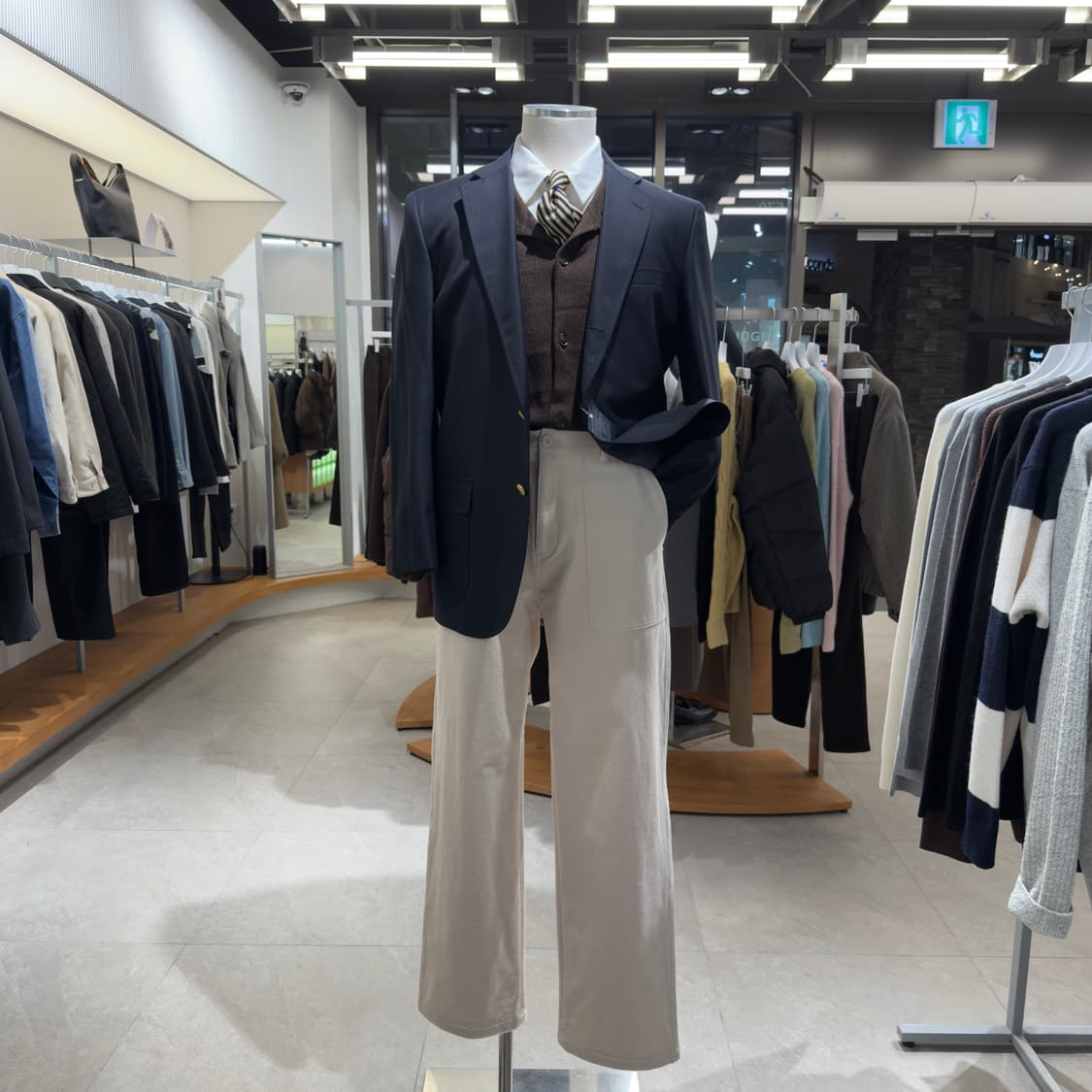 브룩스브라더스 트레디셔널 핏 아웃포켓 금장 네이비 블레이저 상품이미지1