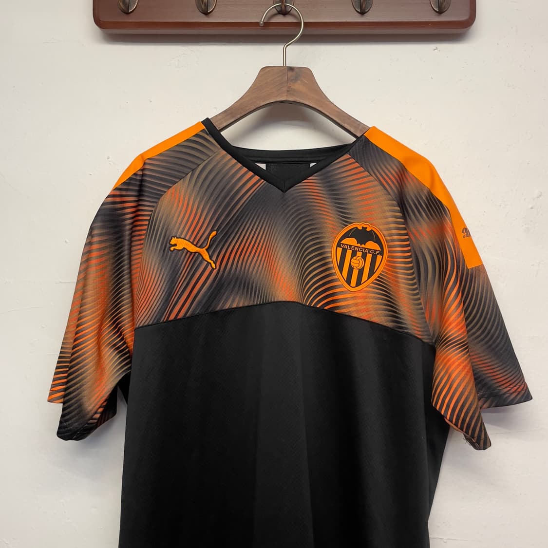 푸마 발렌시아 19-20 시즌 써드 유니폼 상품이미지3