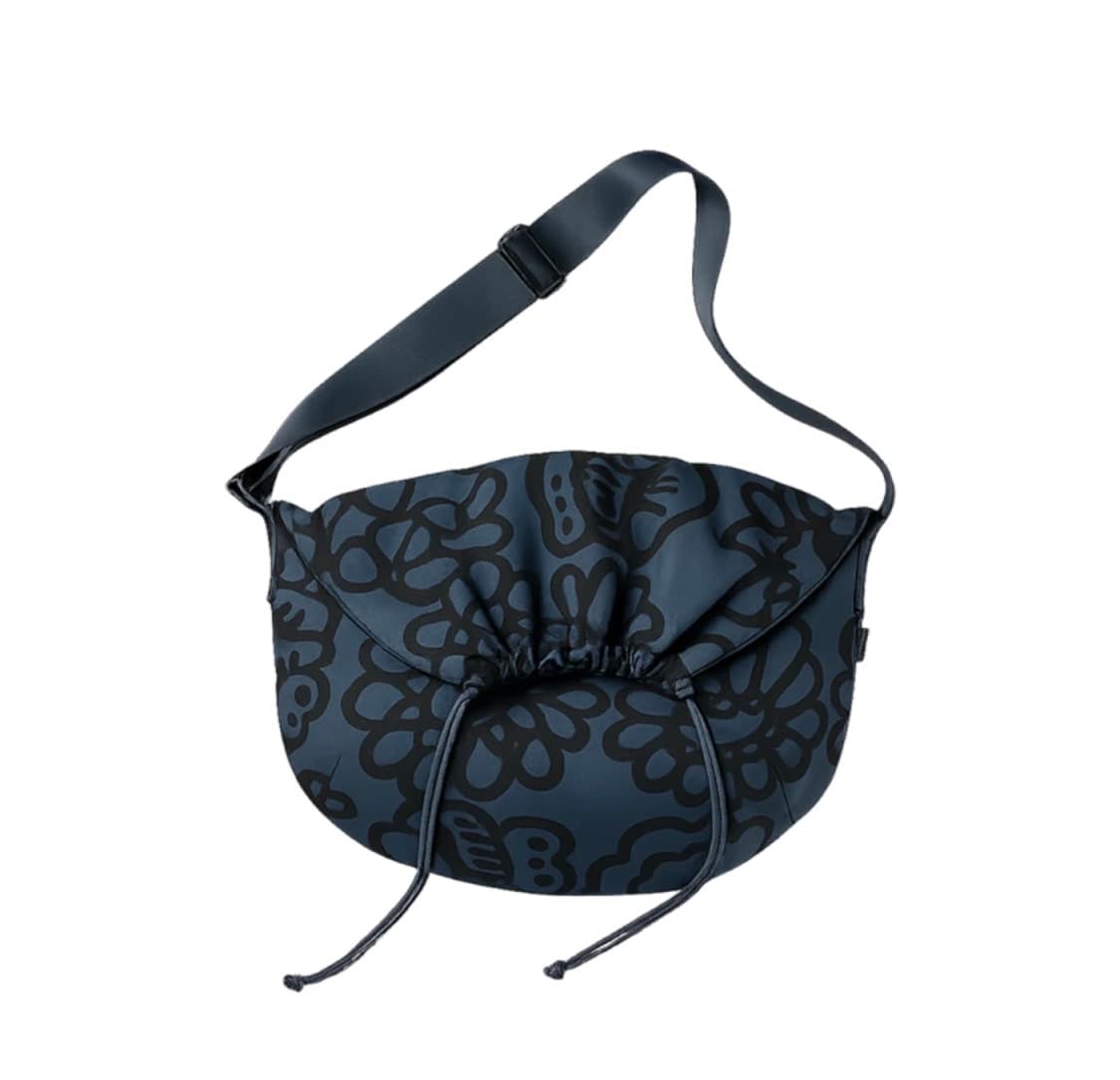 유니클로X마리메꼬 단종 드로우스트링 숄더백 블루 상품이미지1