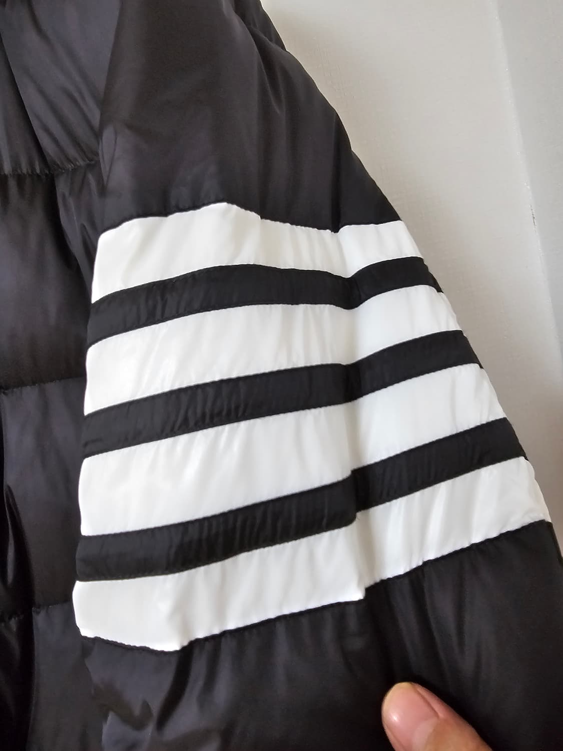 톰브라운 사선완장 후드 롱패딩(3/100~105/정품) 상품이미지4