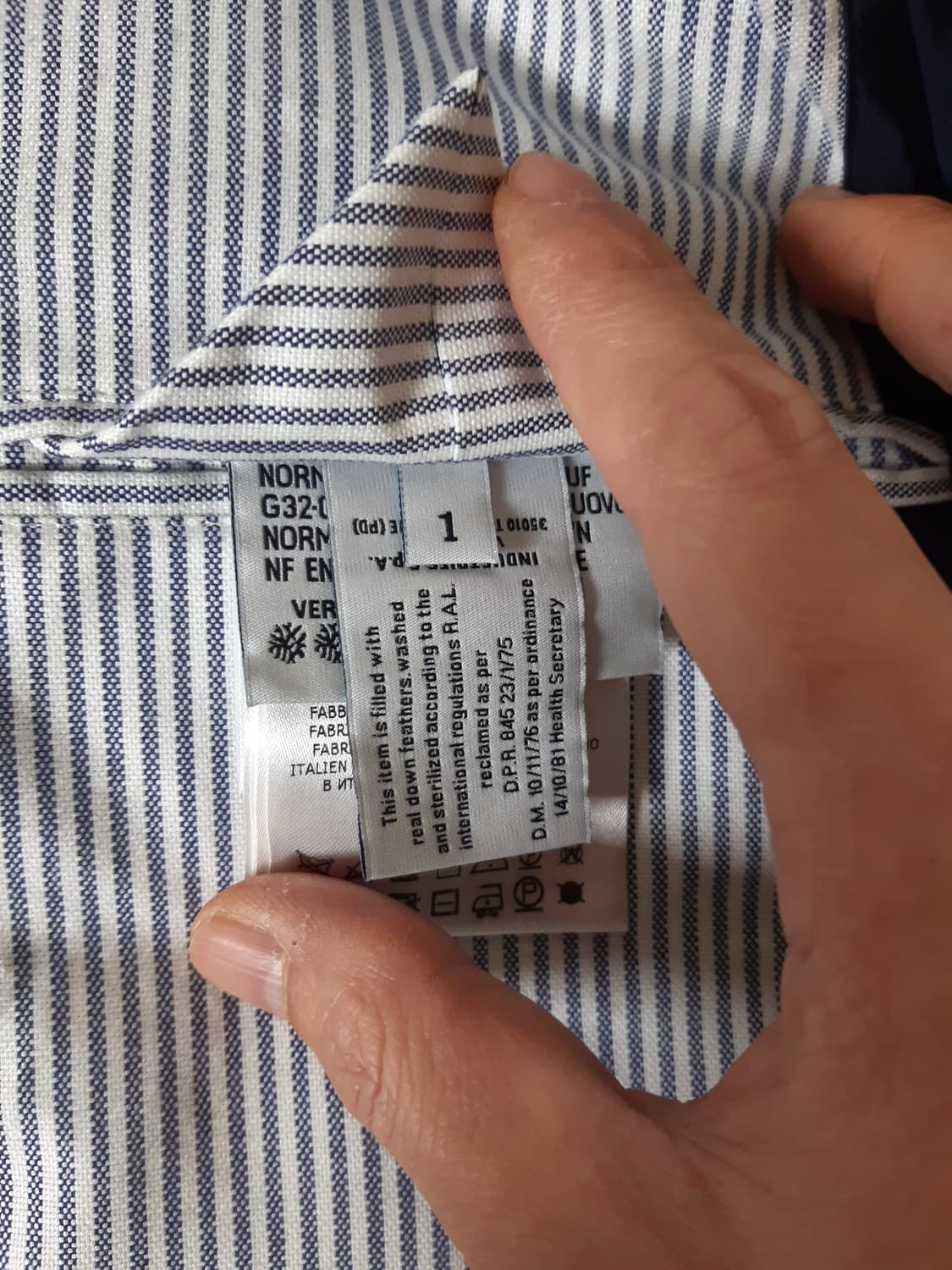 몽클레어 패딩 감마블루 금장 (새제품) 상품이미지5