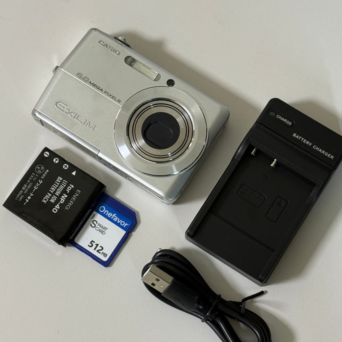 카시오 엑실림 z600 빈티지 디카 디지털카메라 실버 상품이미지1