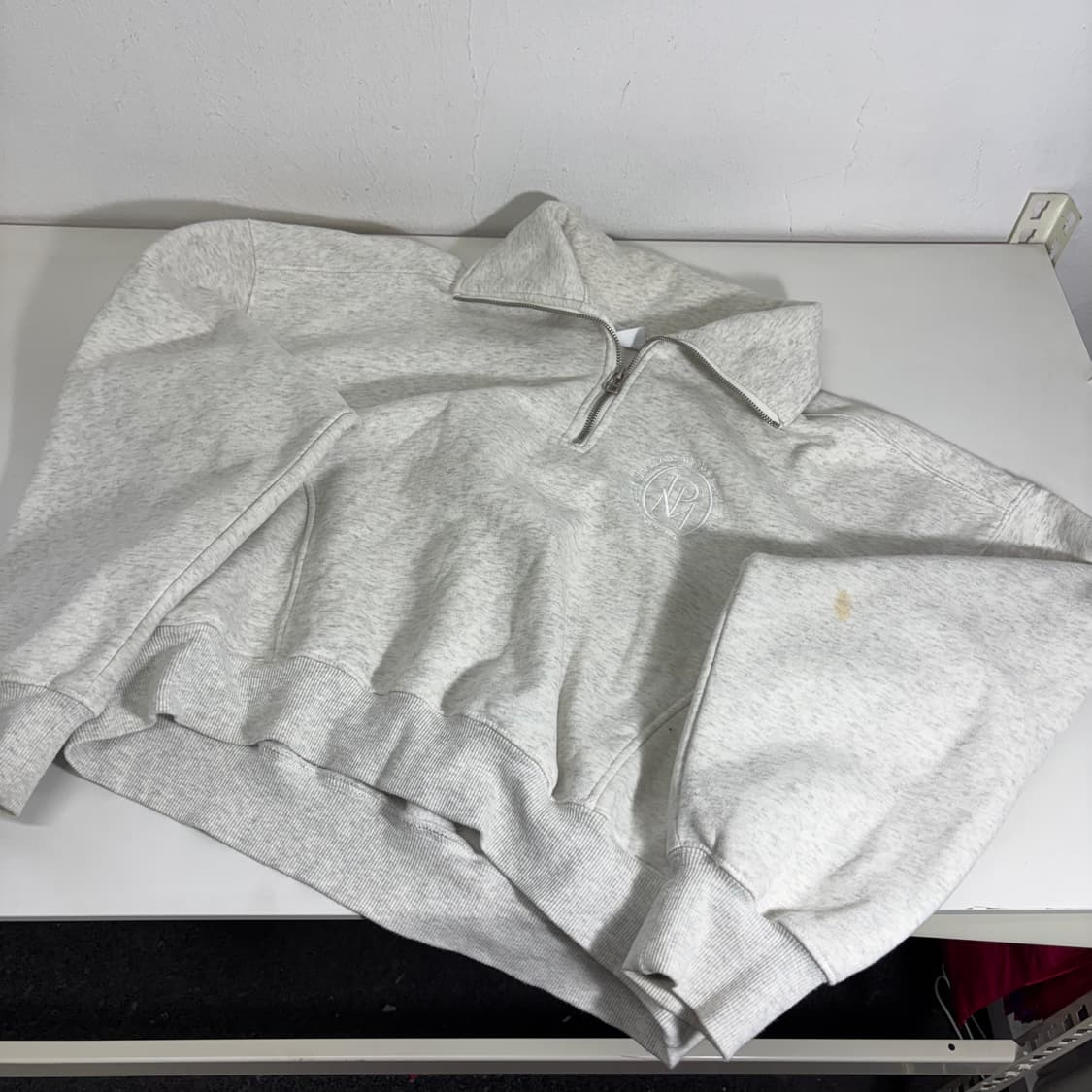 우먼FREE 파르티멘토 멜란지그레이 반집업 맨투맨 상품이미지2