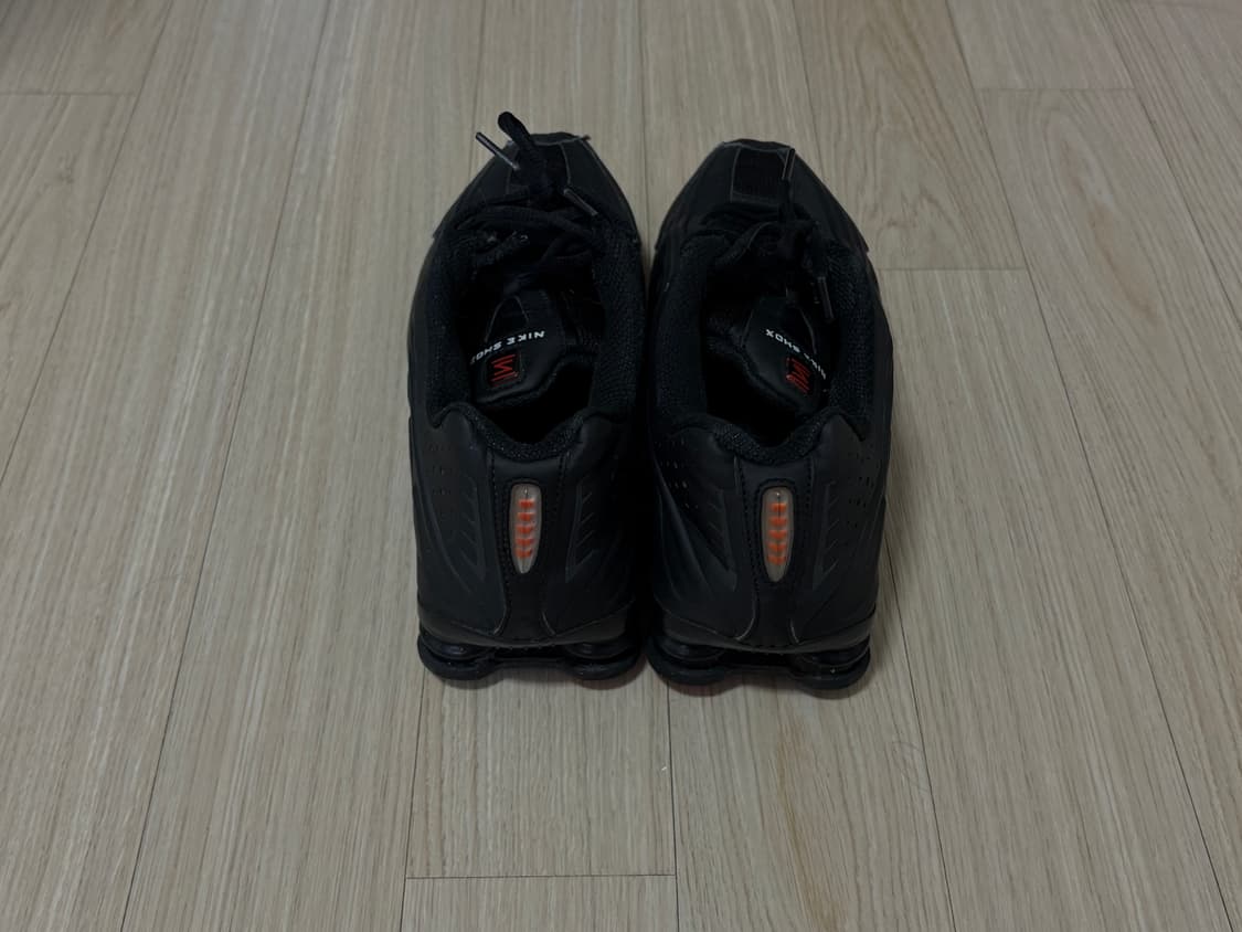 나이키 샥스 R4 블랙 265mm 상품이미지4