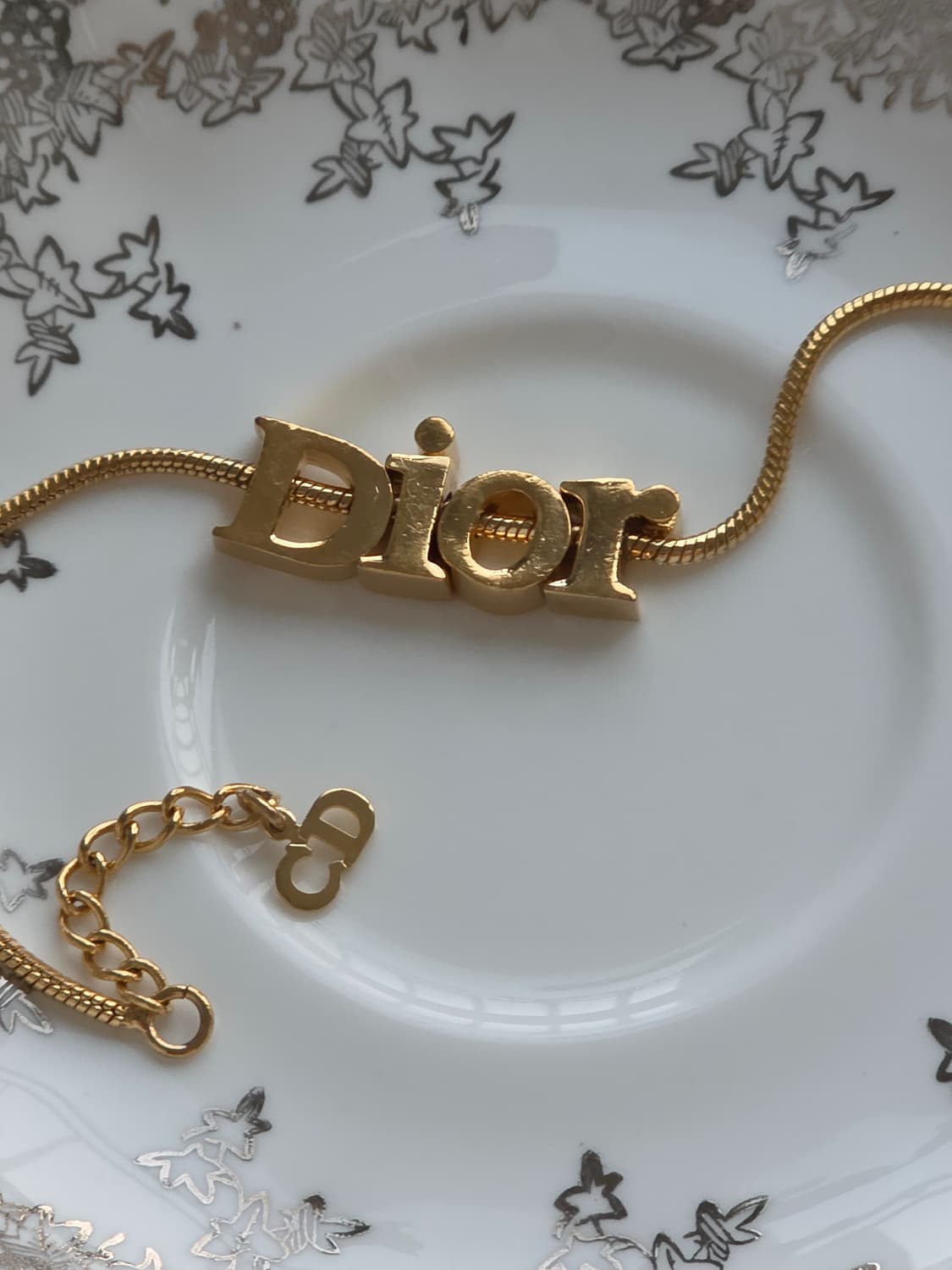 디올 금장 dior 로고 레터링 팔찌 상품이미지4