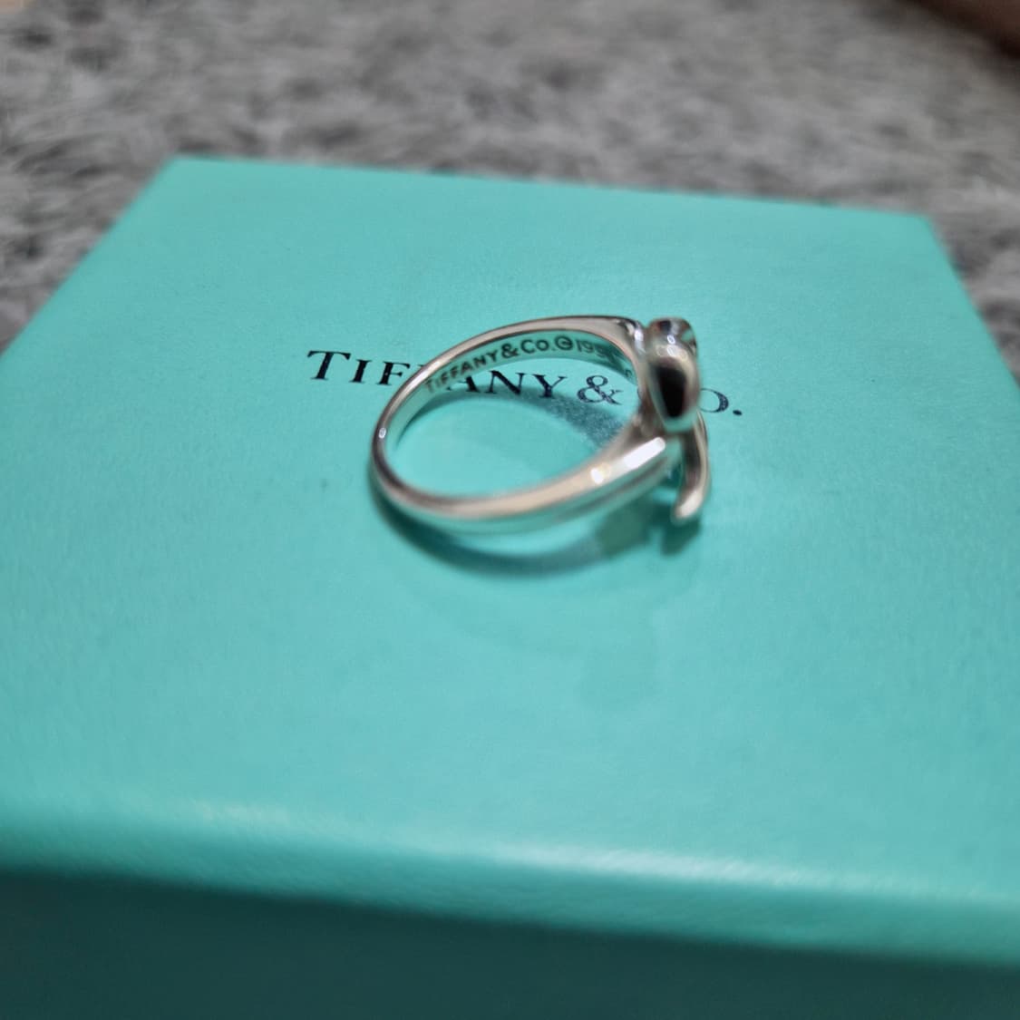 티파니앤코 리본 반지 상품이미지3