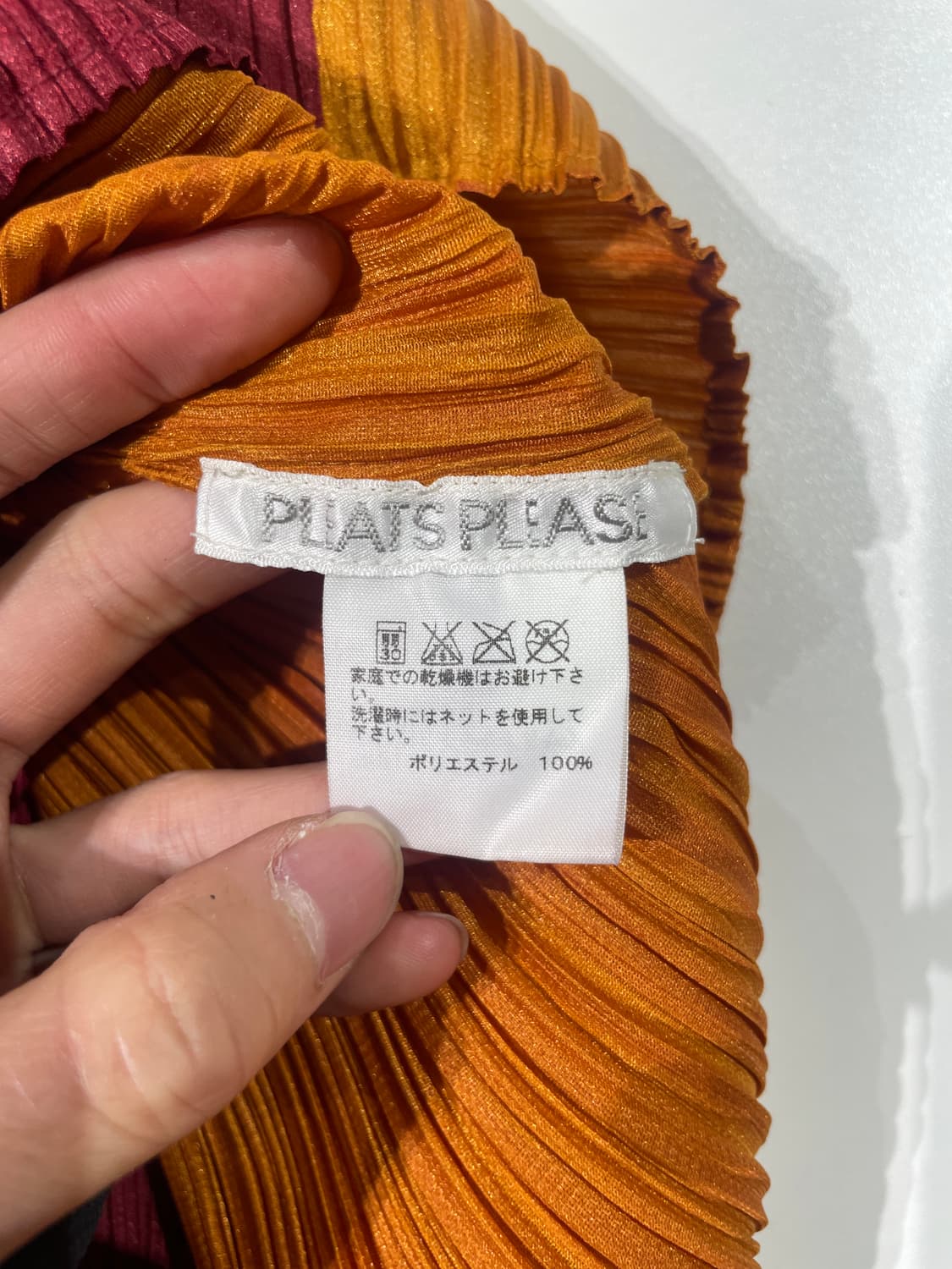 플리츠 플리즈 배색 언밸런스 슬리브리스 탑 상품이미지7