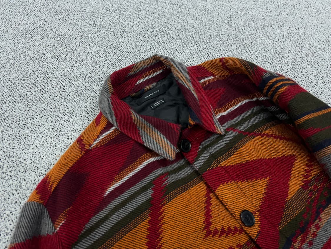 어반아웃피터스 아즈텍 자켓 상품이미지3