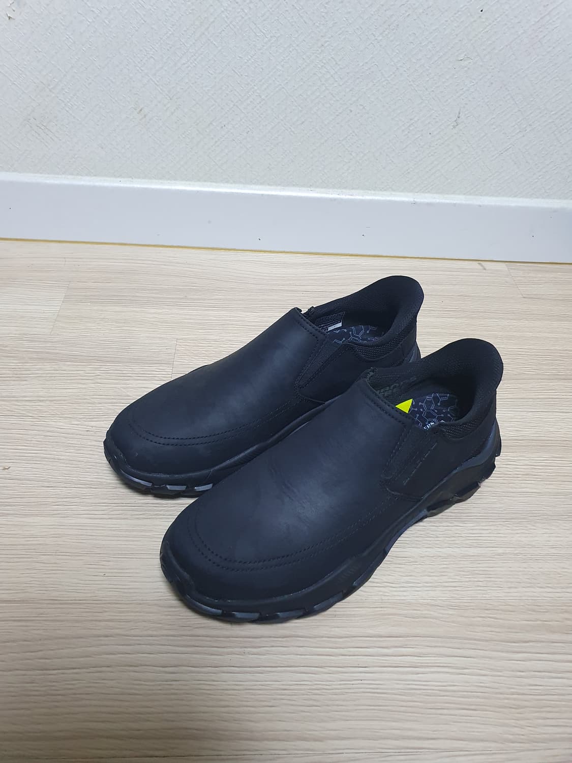 스케쳐스 남성 블랙 슬립온 운동화 270 상품이미지4