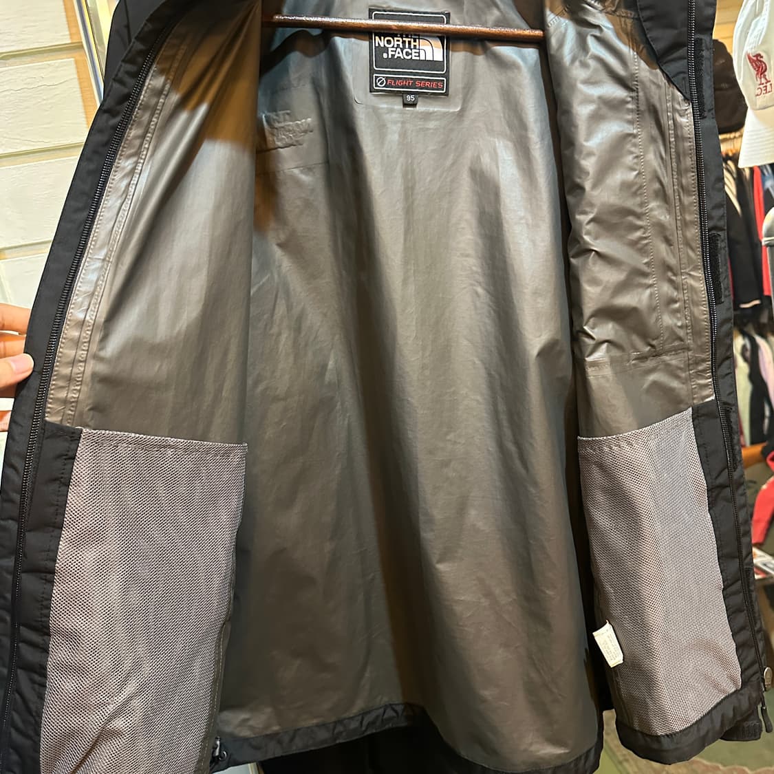 노스페이스 플라이트시리즈 고어텍스 팩라이트쉘 바람막이  상품이미지8