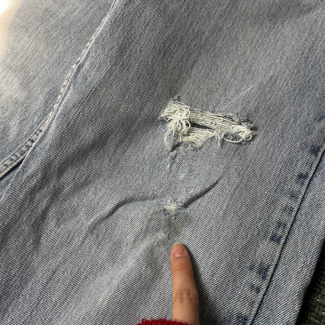 (31) 리바이스 505 31X34 데미지 연청 데님 팬츠 레귤러핏 상품이미지4